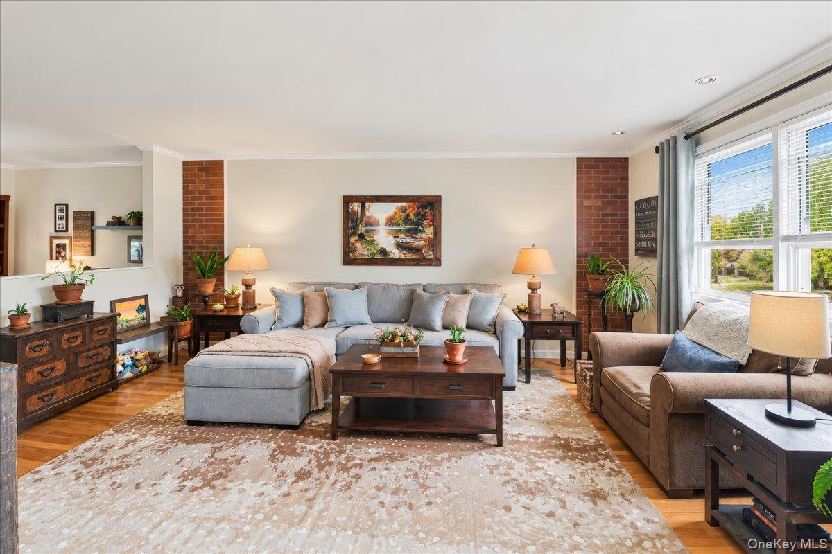 Single Family Harding Avenue Bronx, NY 10465, MLS-1058858-3