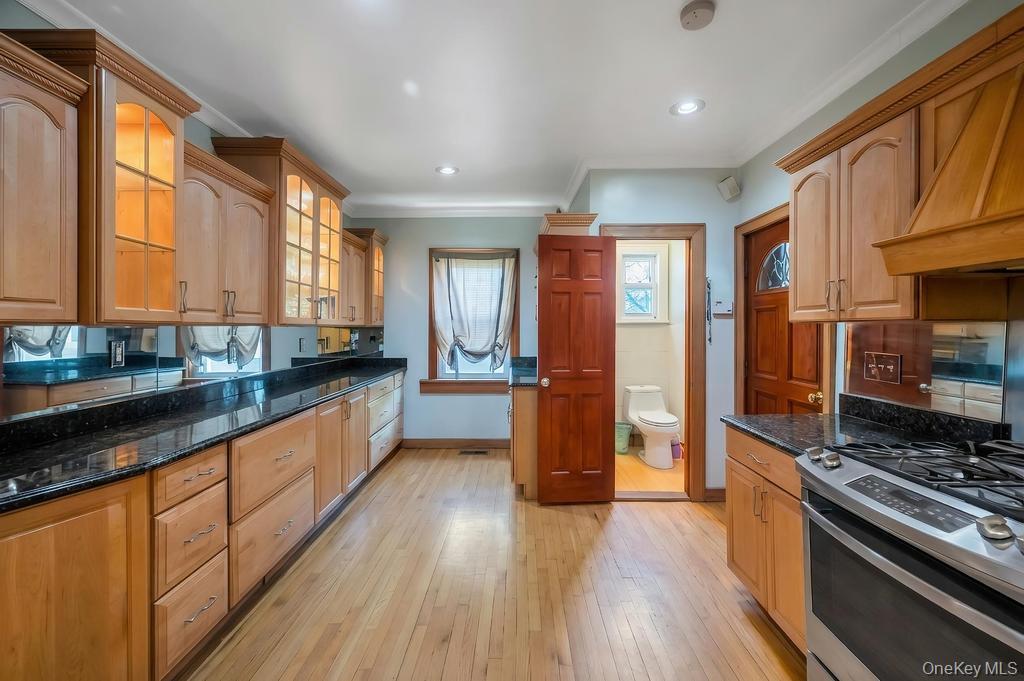 Single Family Grand Central Parkway Queens, NY 11432, MLS-1058889-18
