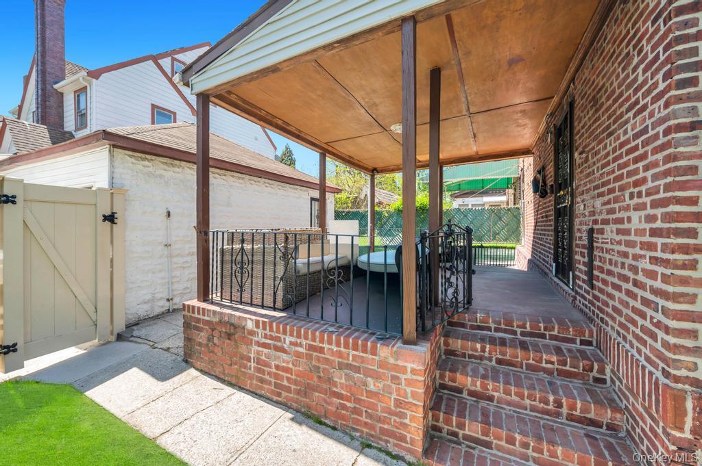 Single Family Grand Central Parkway Queens, NY 11432, MLS-1058889-7