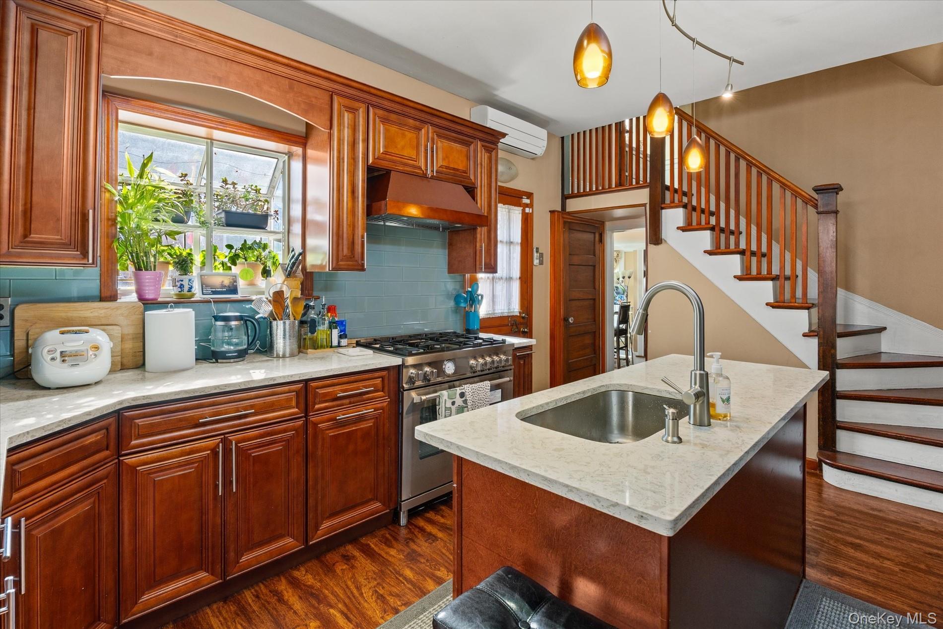 Single Family Beverly Road  Queens, NY 11415, MLS-1058926-22