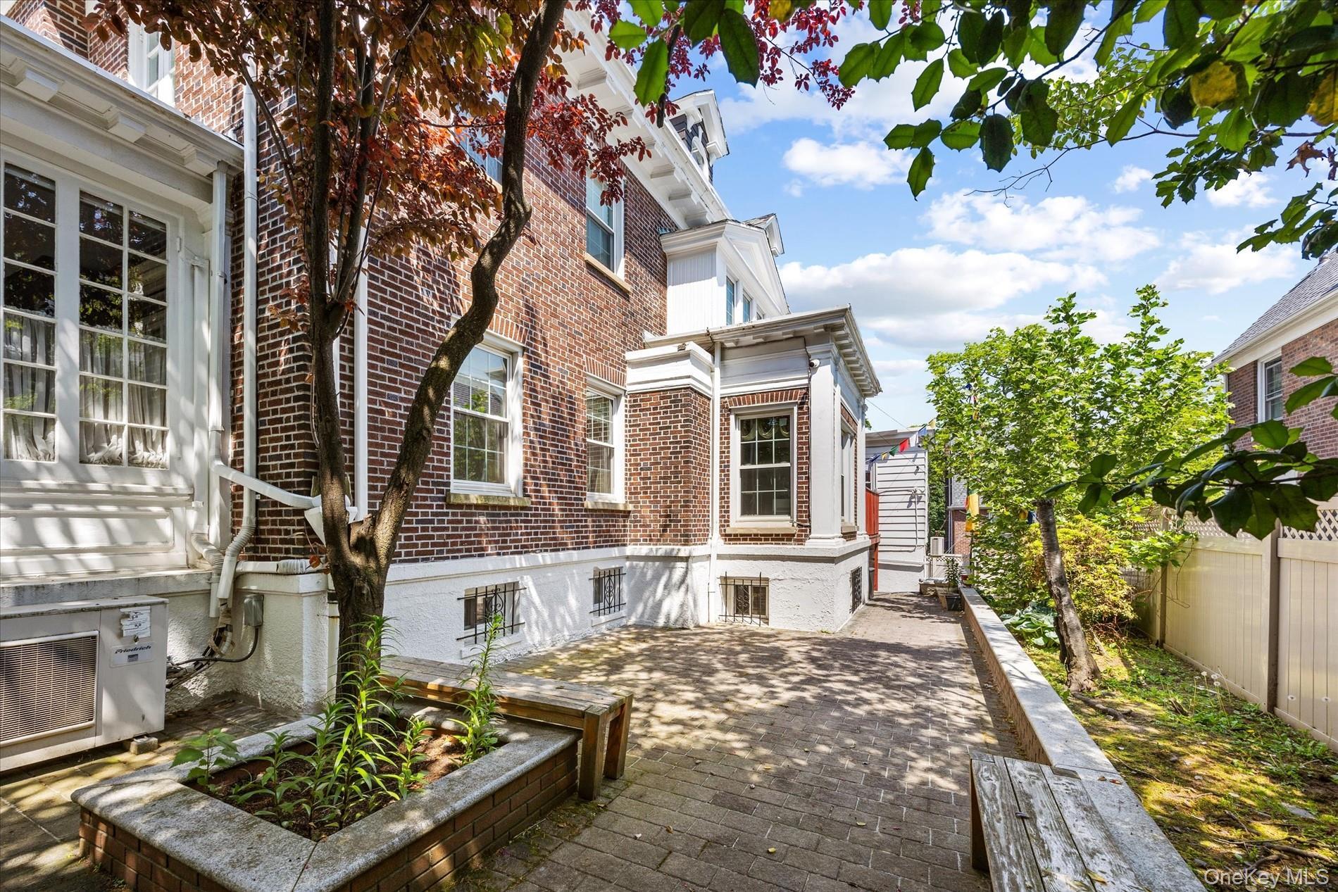 Single Family Beverly Road  Queens, NY 11415, MLS-1058926-46