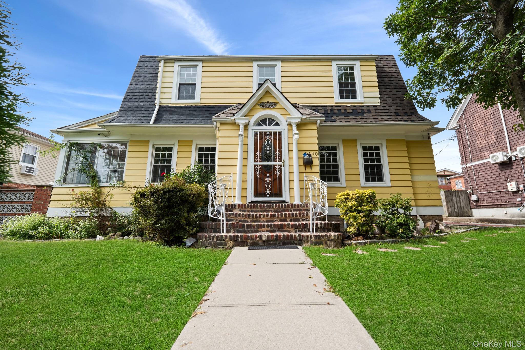 Single Family Beech Court  Queens, NY 11356, MLS-1058954-17
