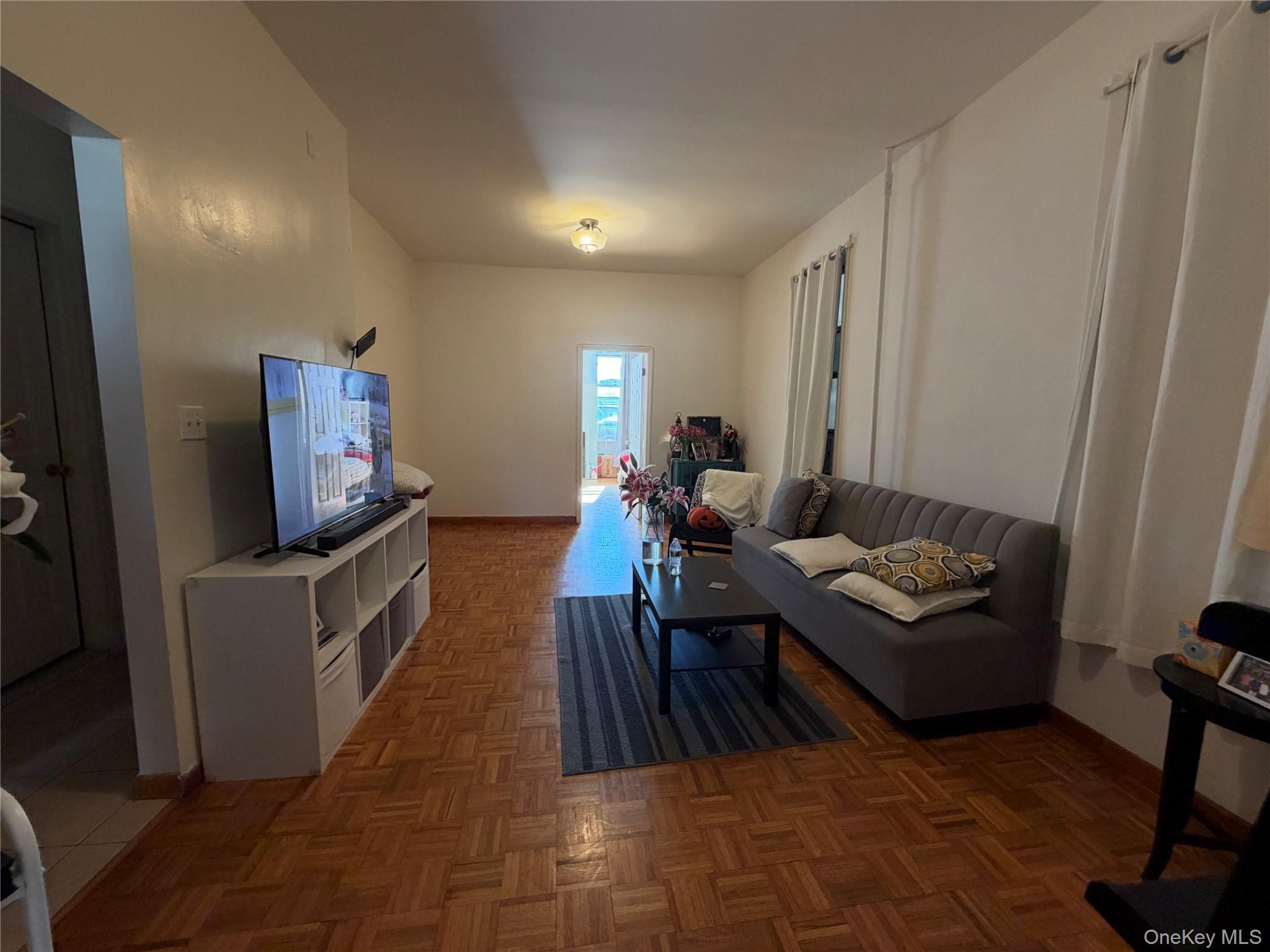 Single Family 27th Avenue  Queens, NY 11102, MLS-1058958-5