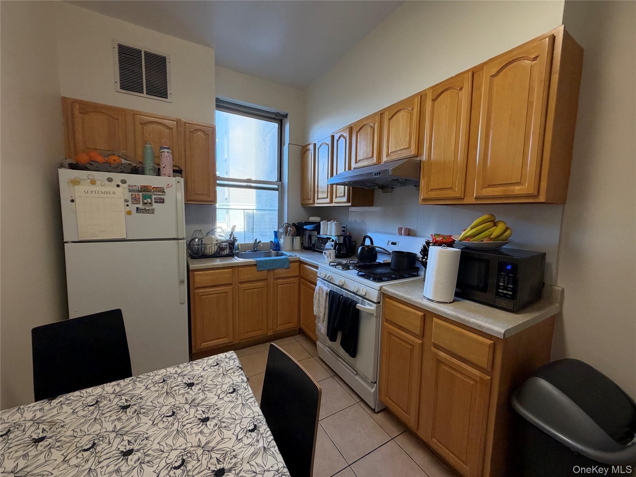 Single Family 27th Avenue  Queens, NY 11102, MLS-1058958-7