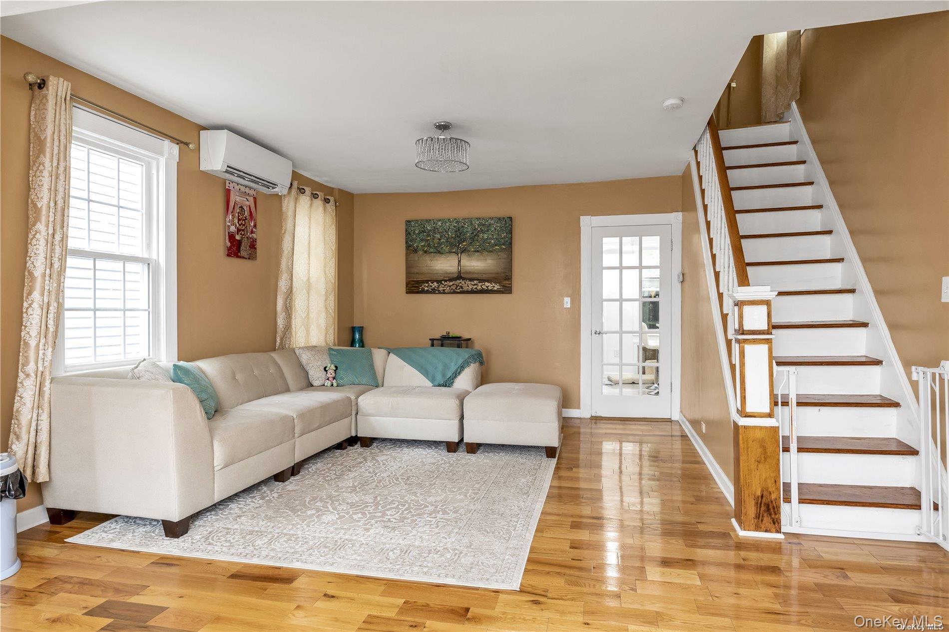 Single Family Sutter Avenue Queens, NY 11436, MLS-1058984-4