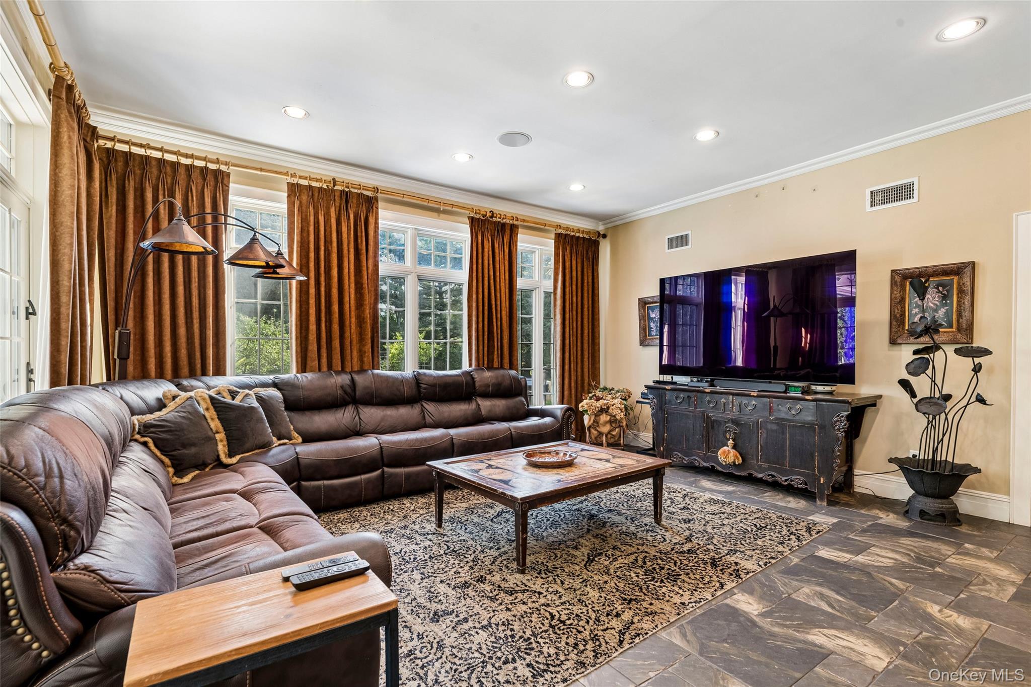 Single Family Harbor Road  Nassau County, NY 11557, MLS-1059038-13