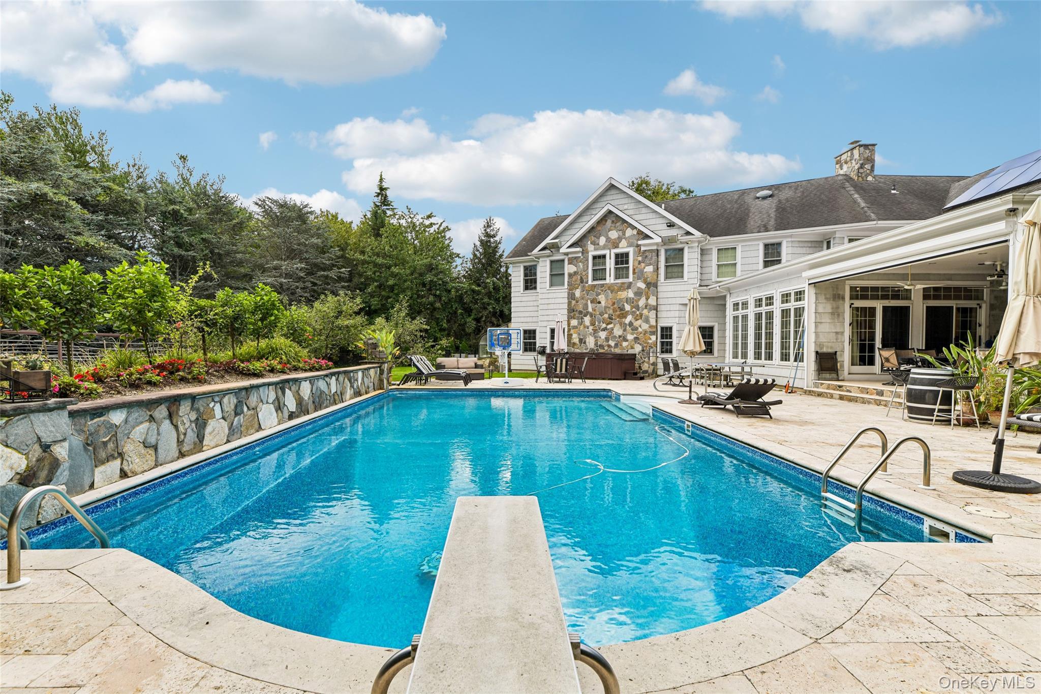 Single Family Harbor Road  Nassau County, NY 11557, MLS-1059038-28