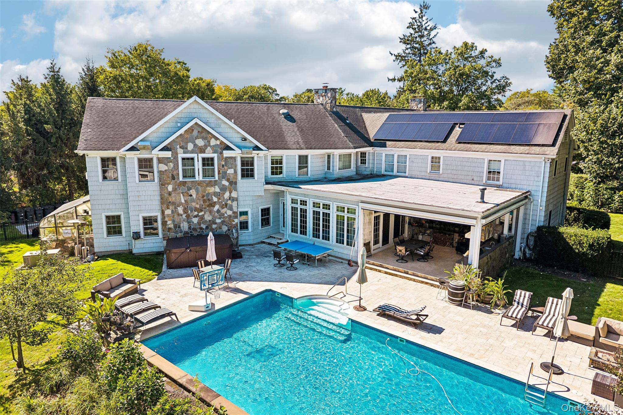 Single Family Harbor Road  Nassau County, NY 11557, MLS-1059038-34