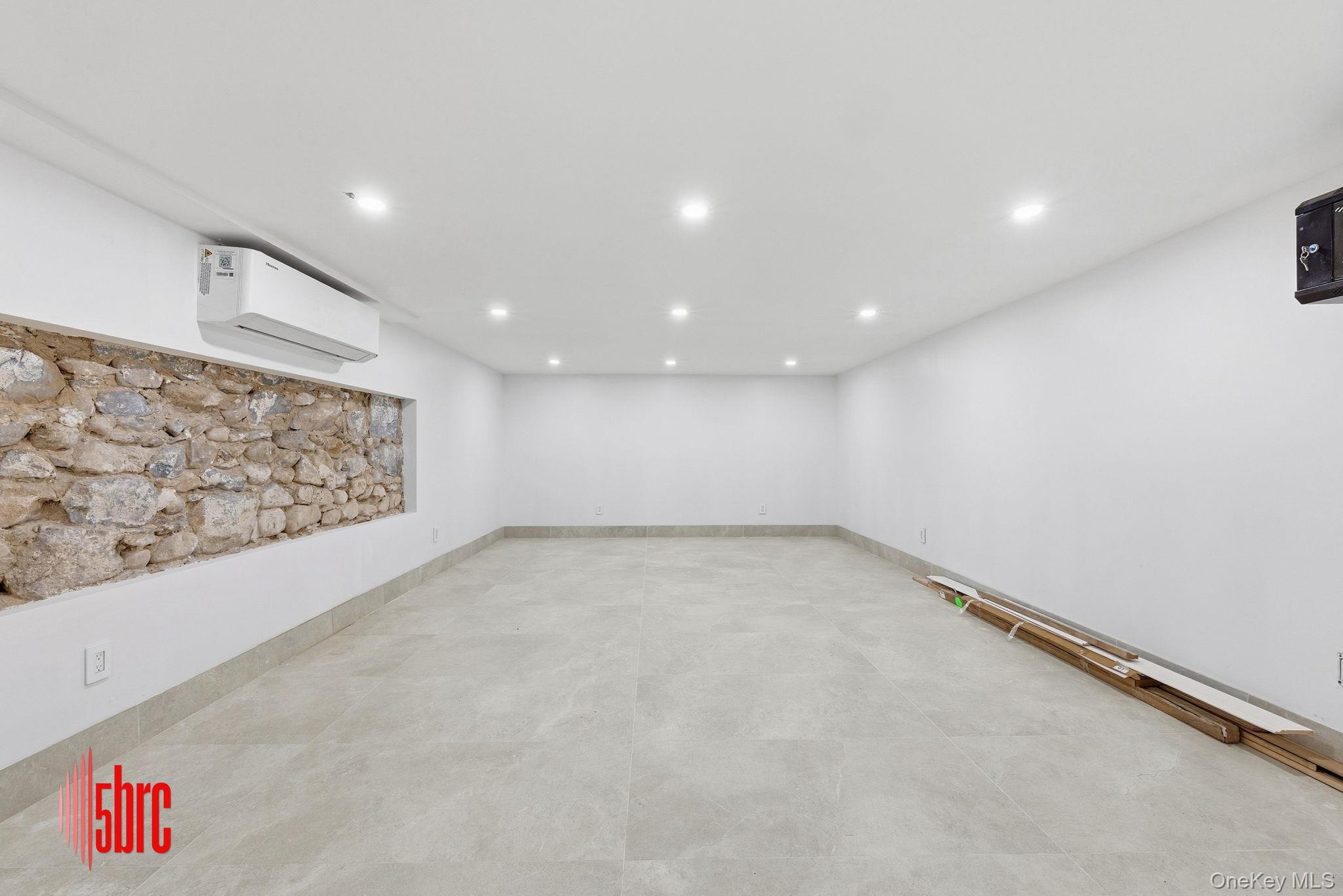 Single Family Cooper Street Brooklyn, NY 11207, MLS-1059047-12