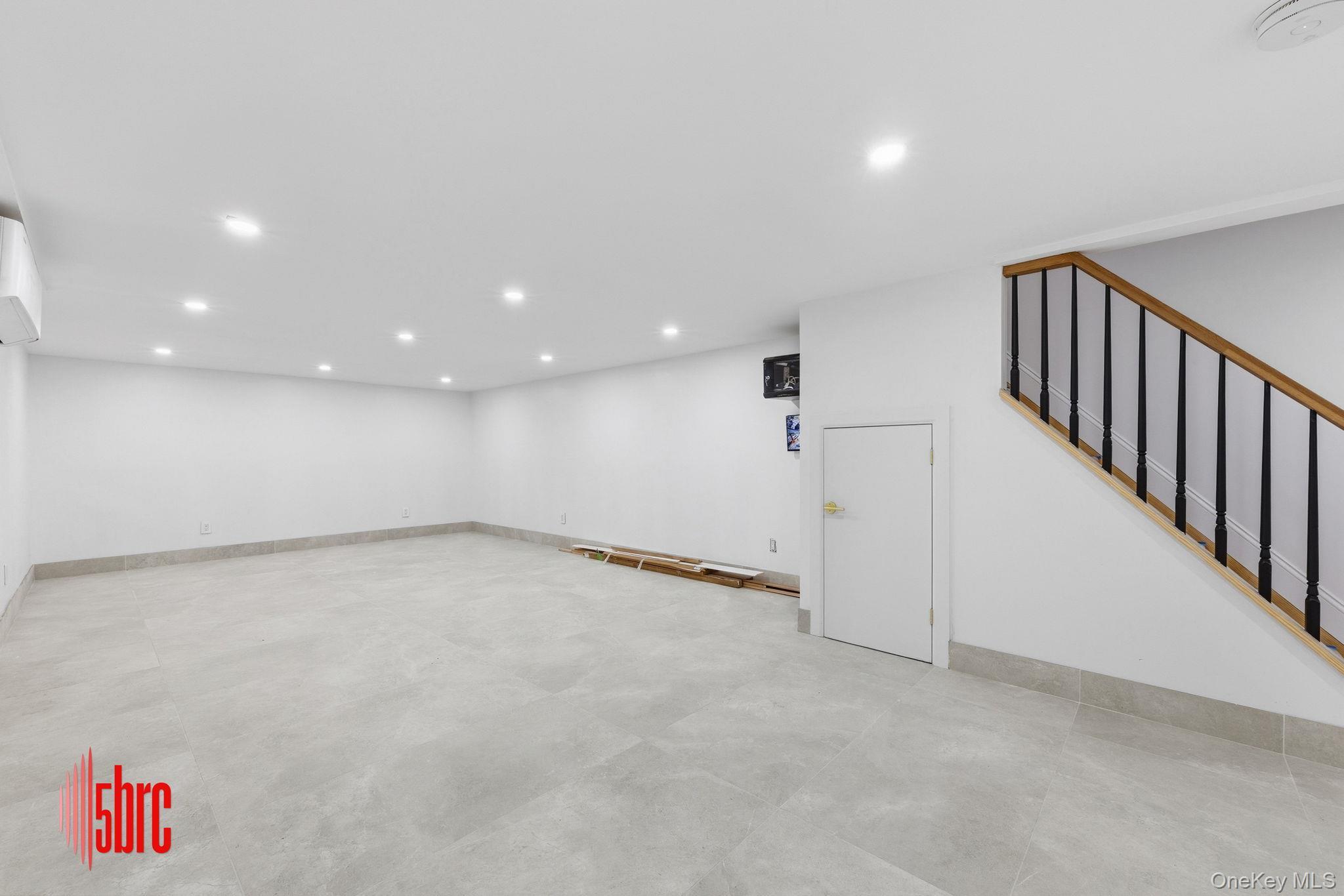 Single Family Cooper Street Brooklyn, NY 11207, MLS-1059047-13