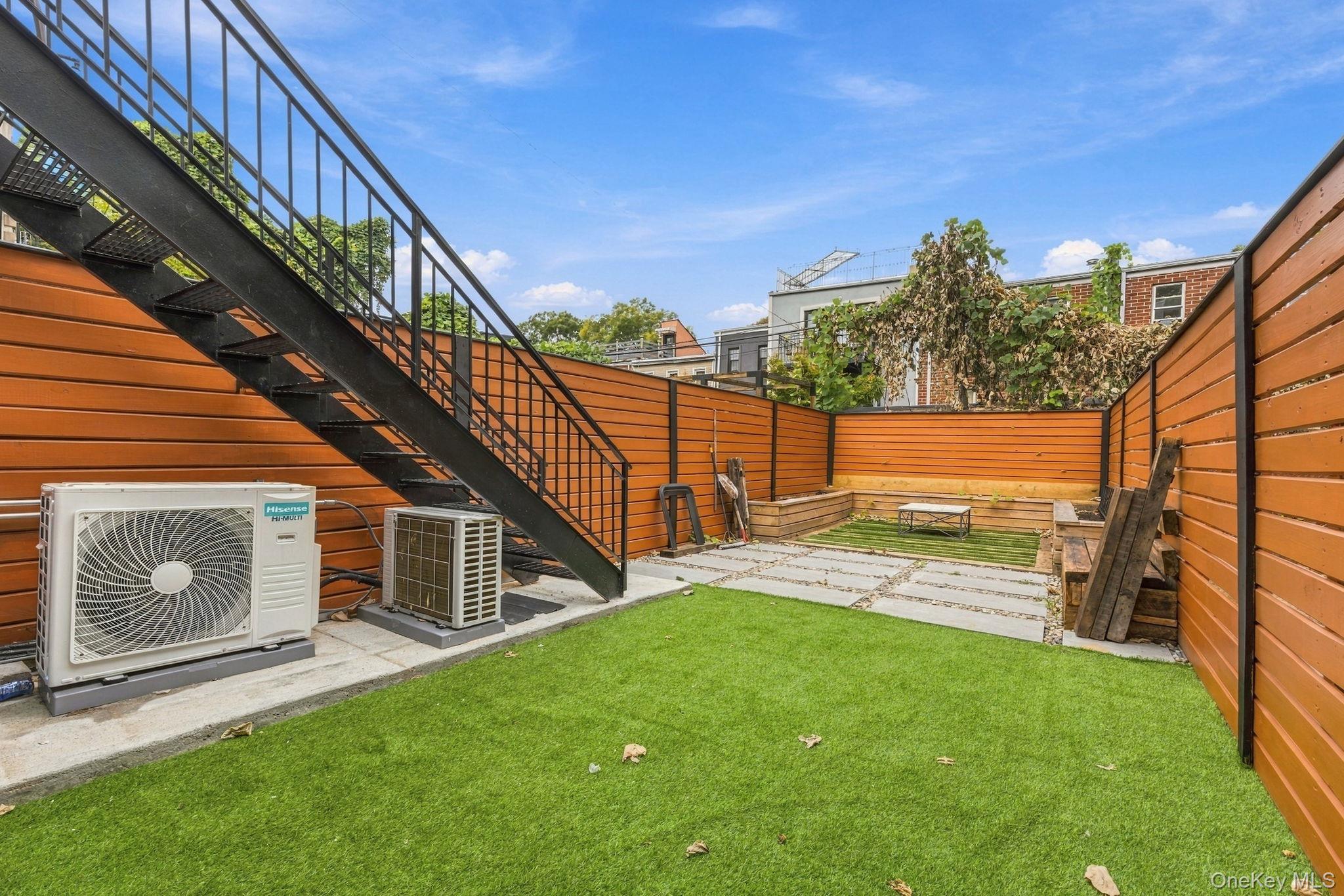 Single Family Cooper Street Brooklyn, NY 11207, MLS-1059047-23