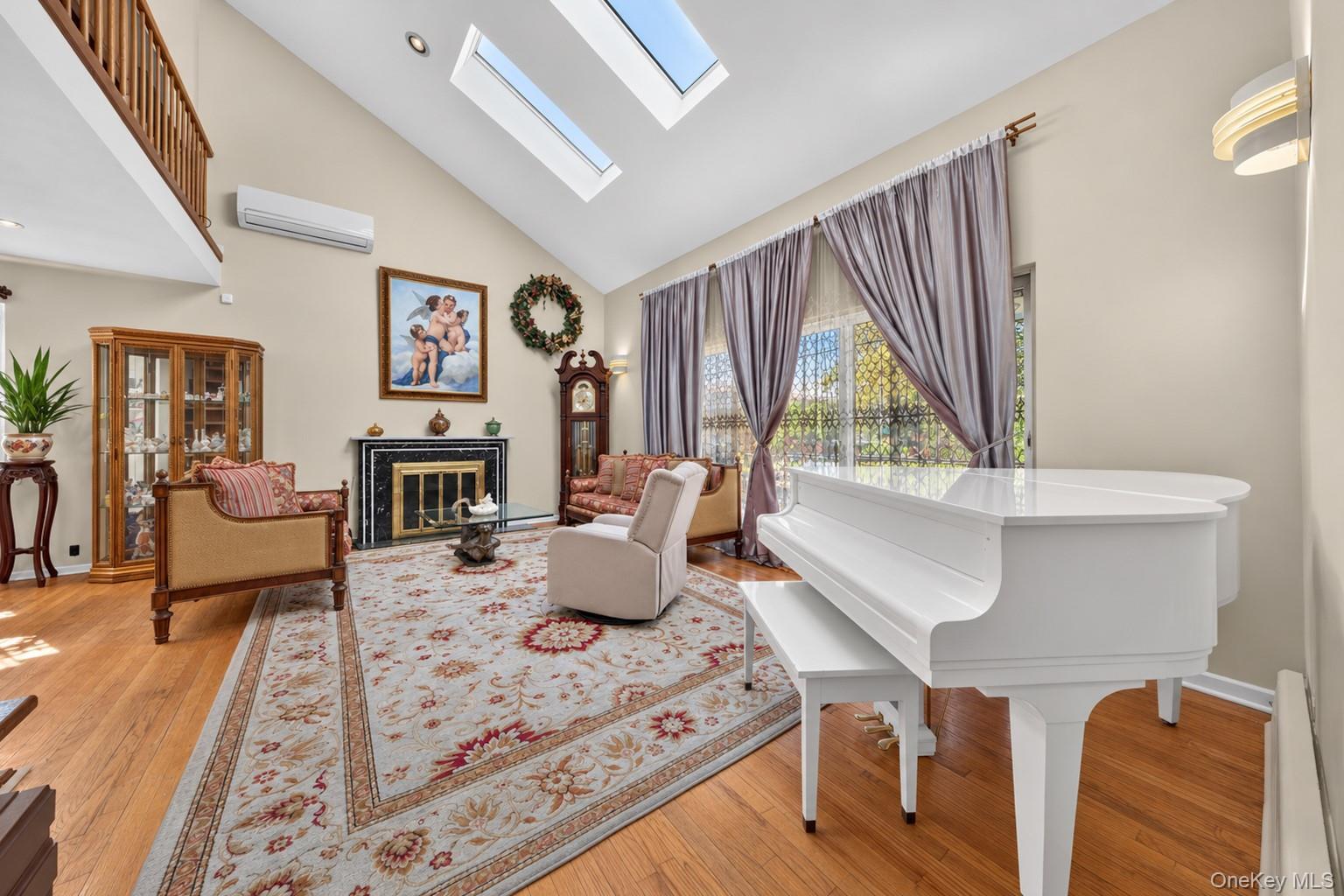 Single Family 193rd Street Queens, NY 11358, MLS-1059075-4