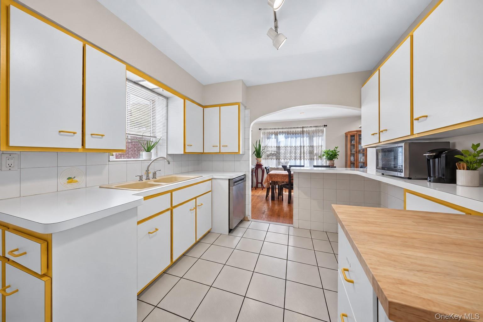 Single Family 193rd Street Queens, NY 11358, MLS-1059075-6