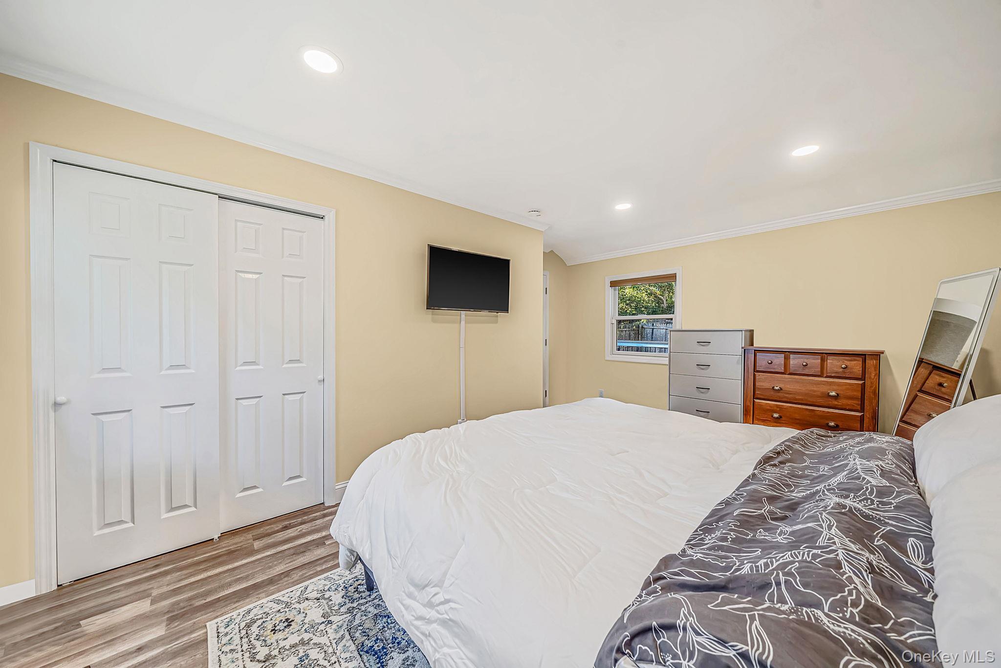 Single Family Mooney Pond Road  Suffolk County, NY 11784, MLS-1059086-20