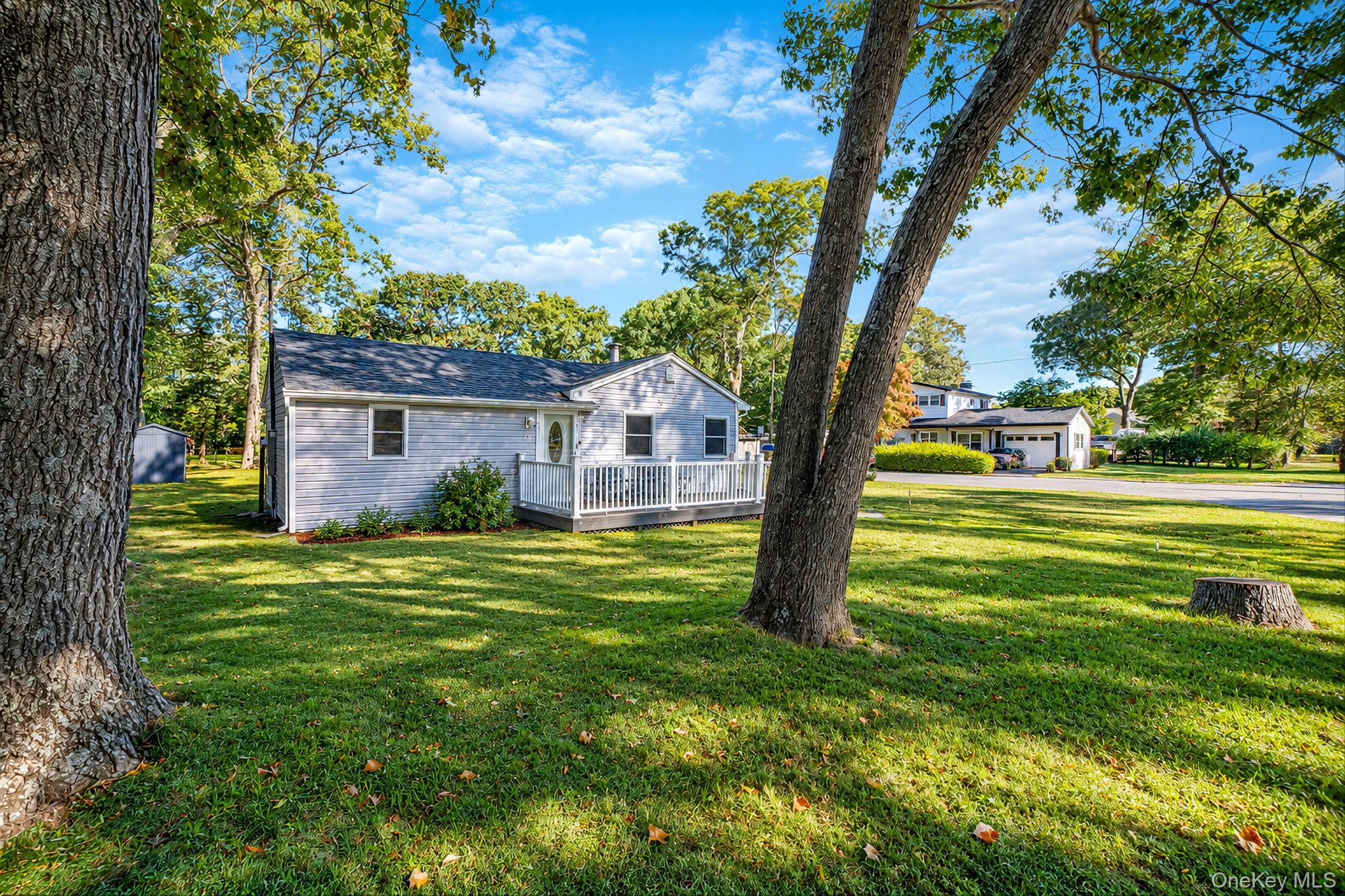 Single Family Mooney Pond Road  Suffolk County, NY 11784, MLS-1059086-4