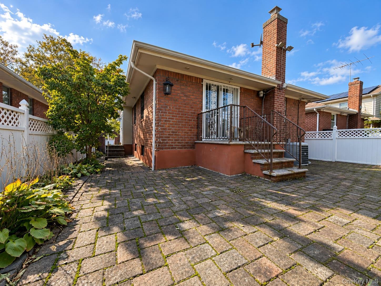 Single Family Clearview Expressway Queens, NY 11360, MLS-1059191-12