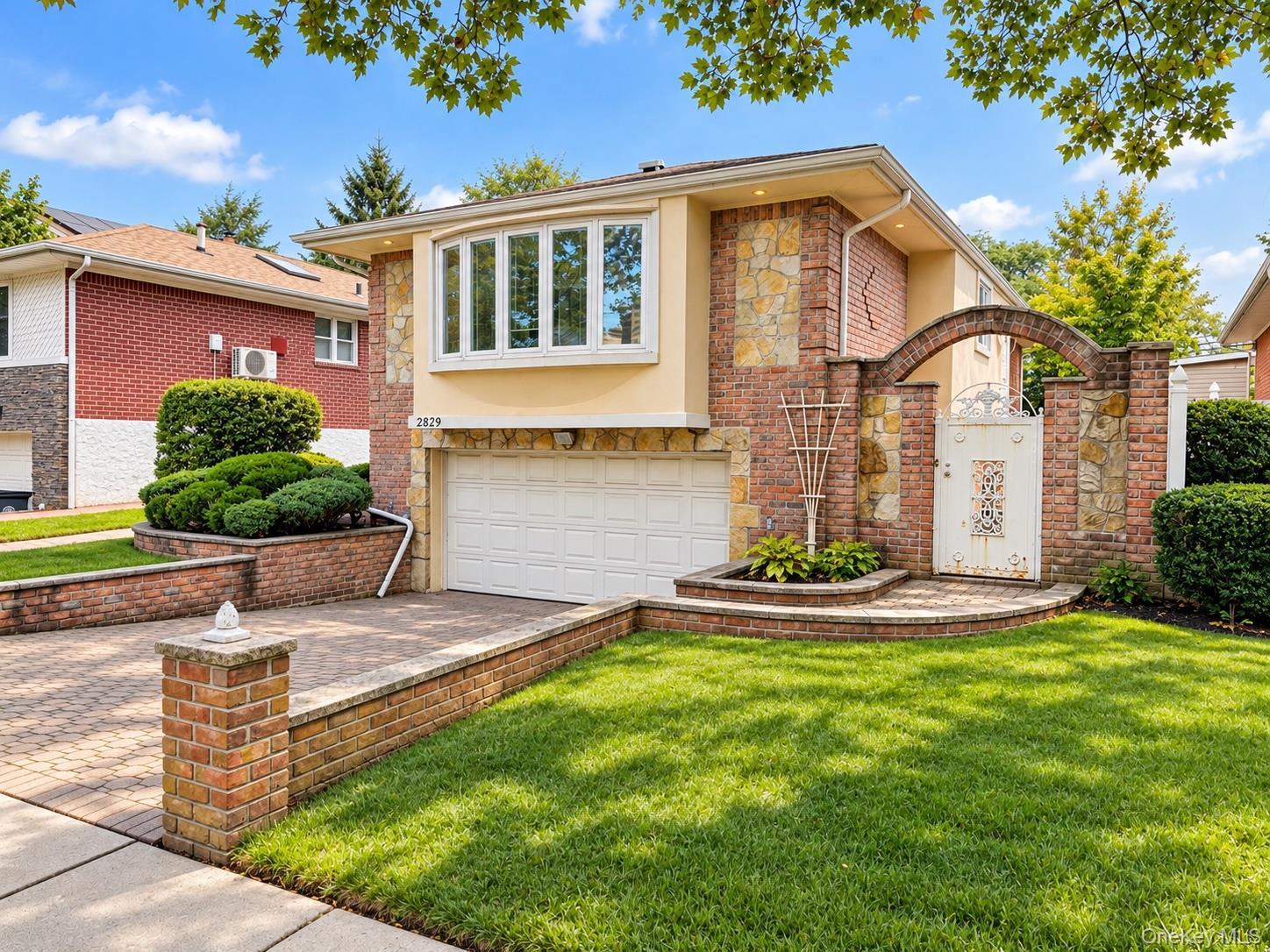 Single Family Clearview Expressway Queens, NY 11360, MLS-1059191-15
