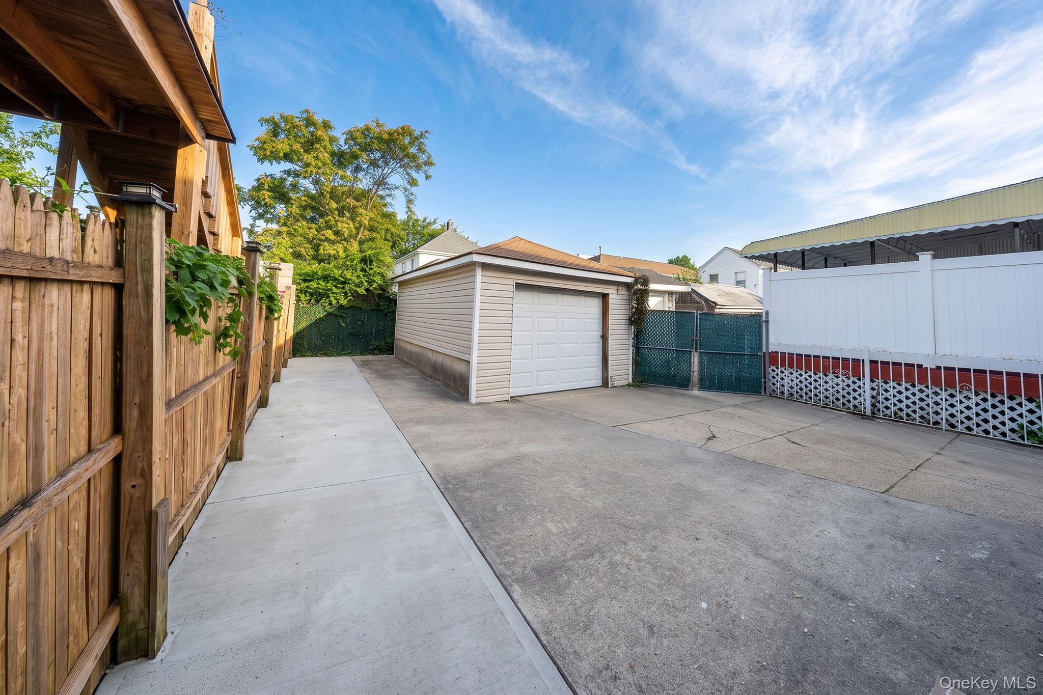 Single Family 115th Drive  Queens, NY 11434, MLS-1059194-21