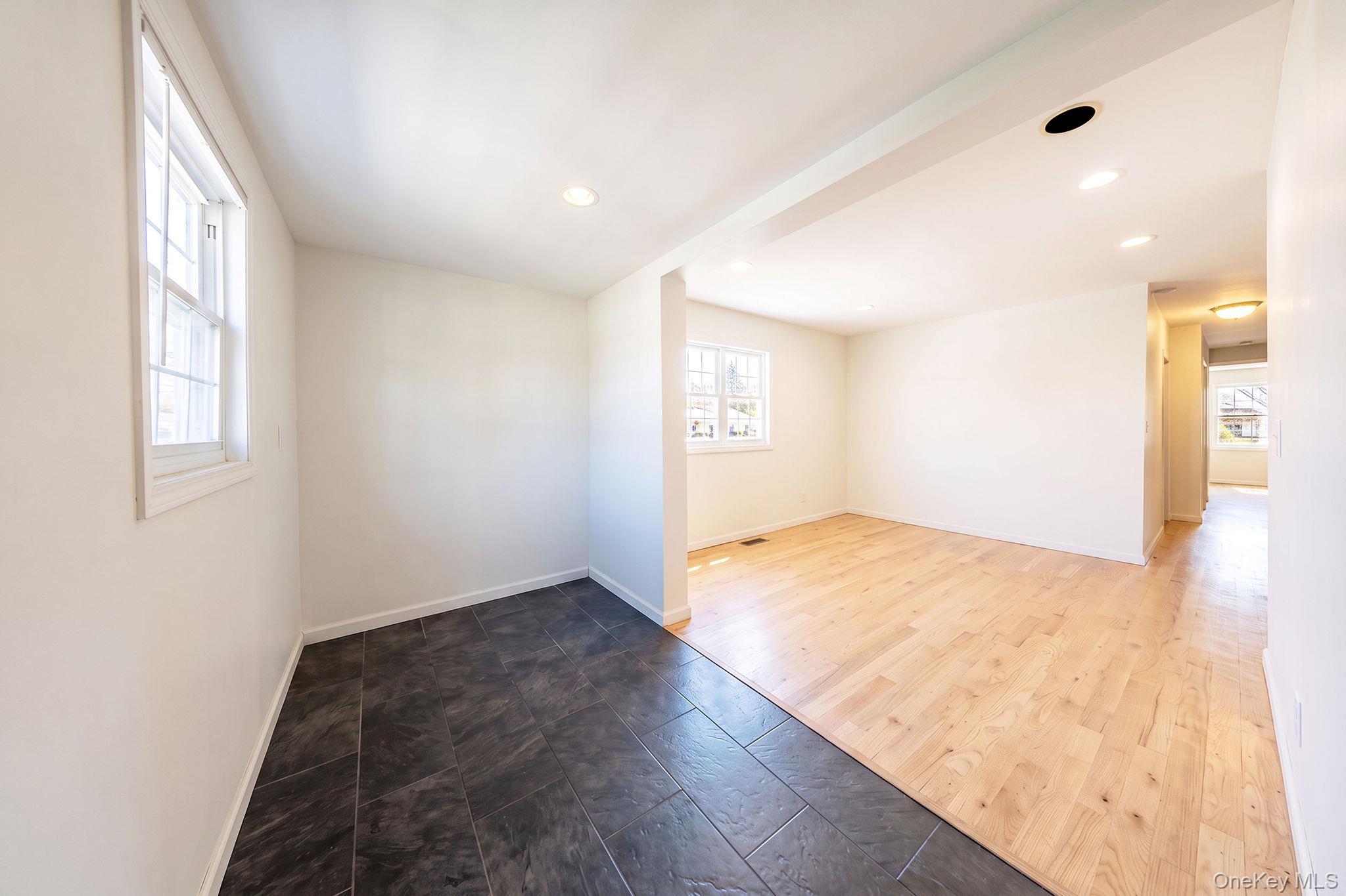 Single Family 115th Drive Queens, NY 11434, MLS-1059194-8