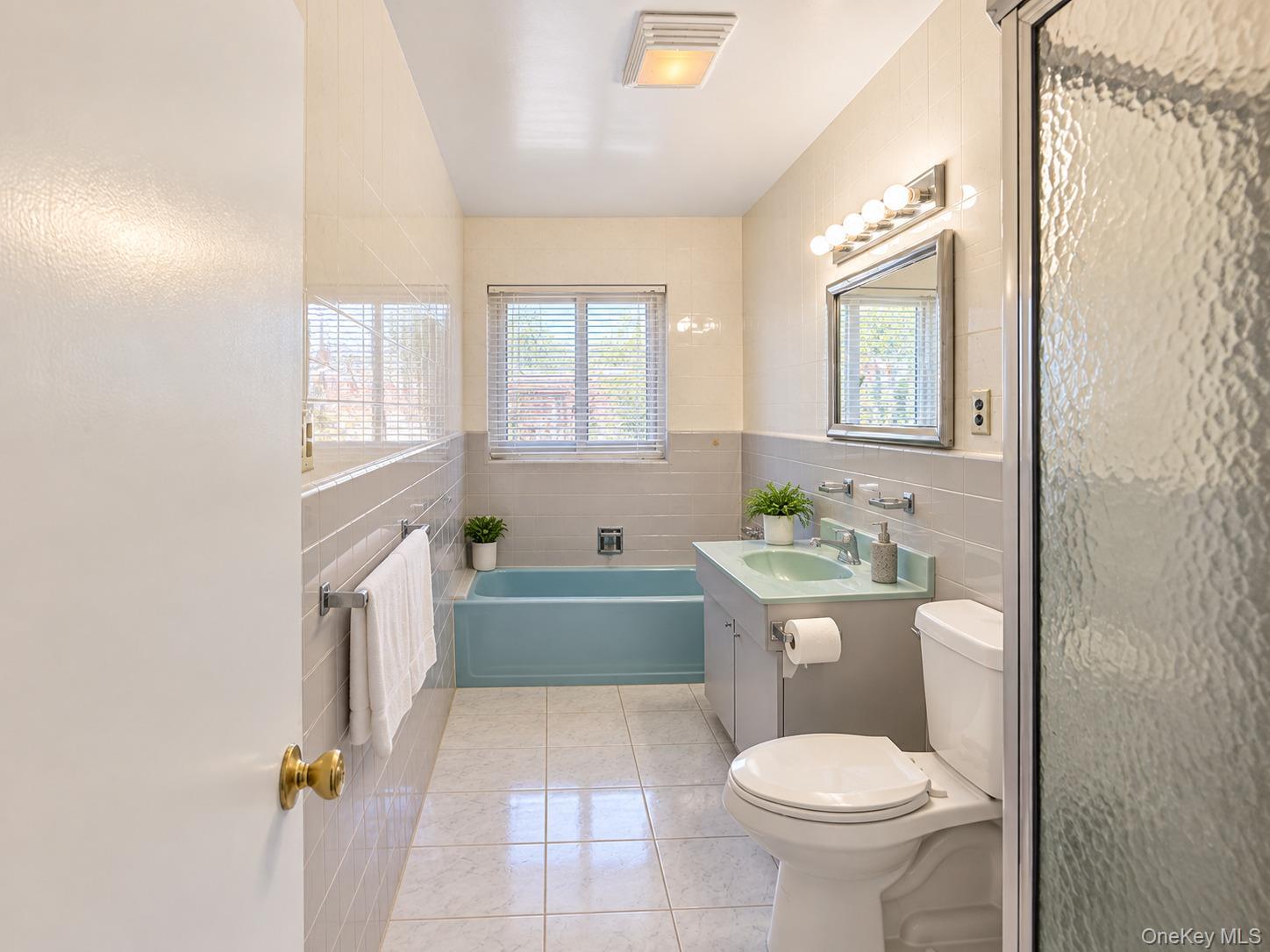 Single Family 78th Road Queens, NY 11367, MLS-1059220-9