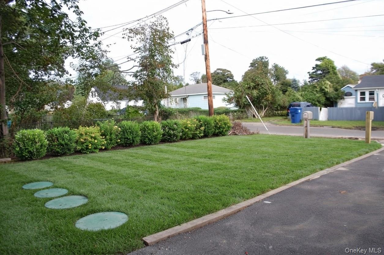 Single Family Huguenot Drive  Suffolk County, NY 11951, MLS-1059239-13