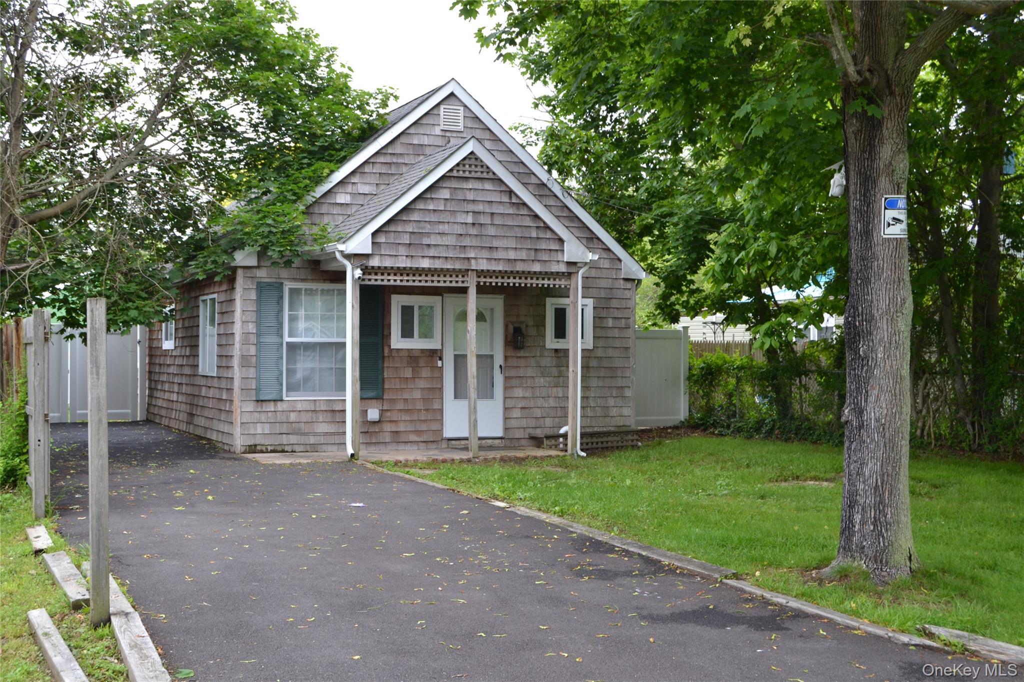 Single Family Huguenot Drive  Suffolk County, NY 11951, MLS-1059239-3