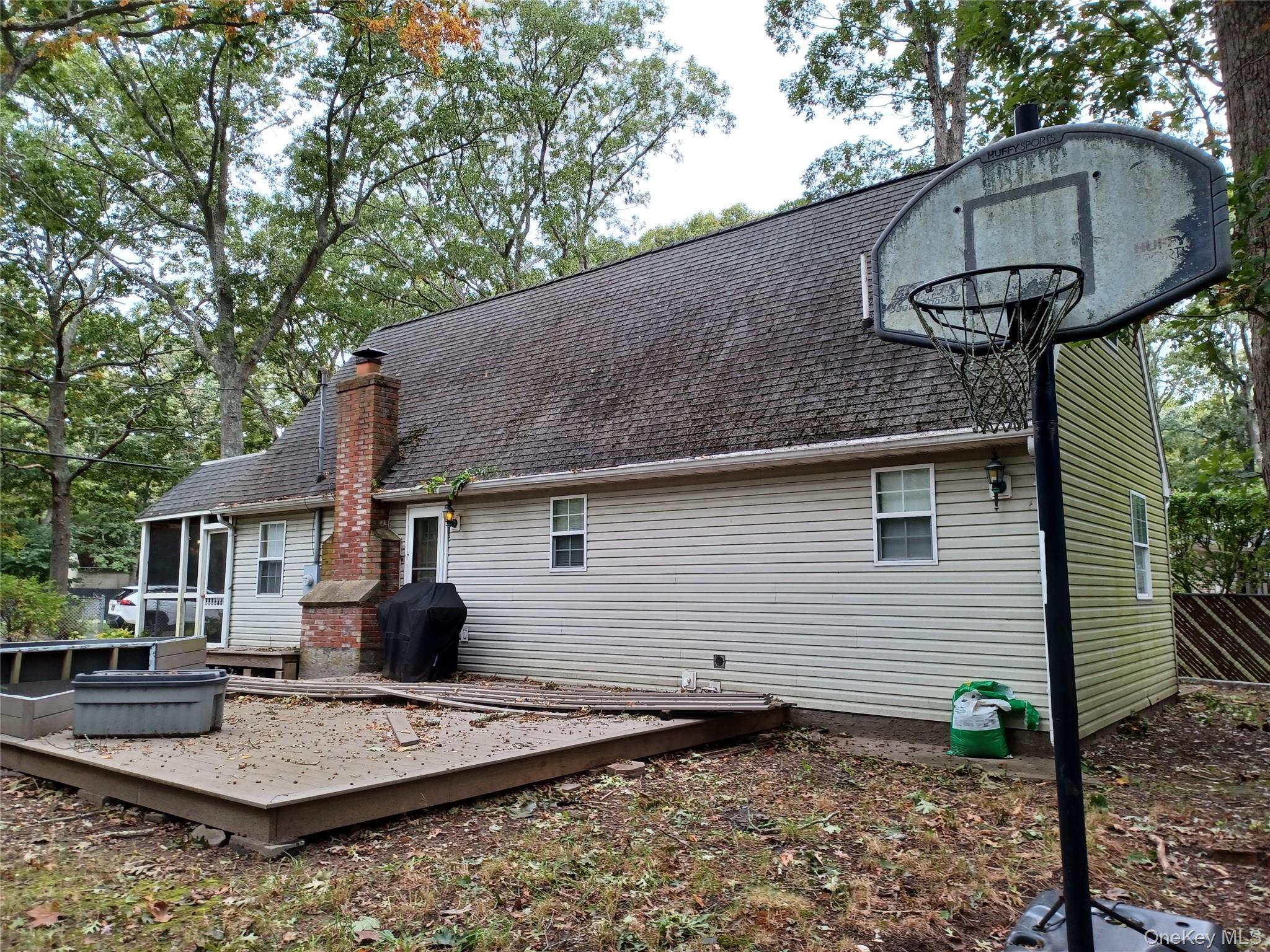 Single Family Jefferson Drive Suffolk County, NY 11951, MLS-1059252-4