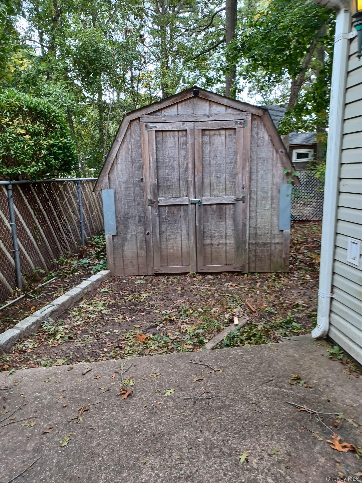 Single Family Jefferson Drive Suffolk County, NY 11951, MLS-1059252-5