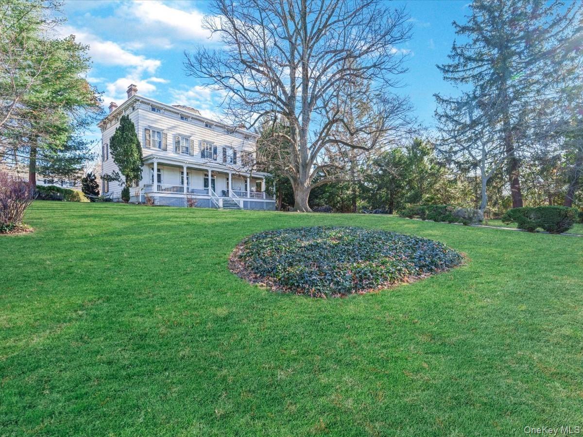 Single Family Center Drive  Queens, NY 11363, MLS-1059256-6