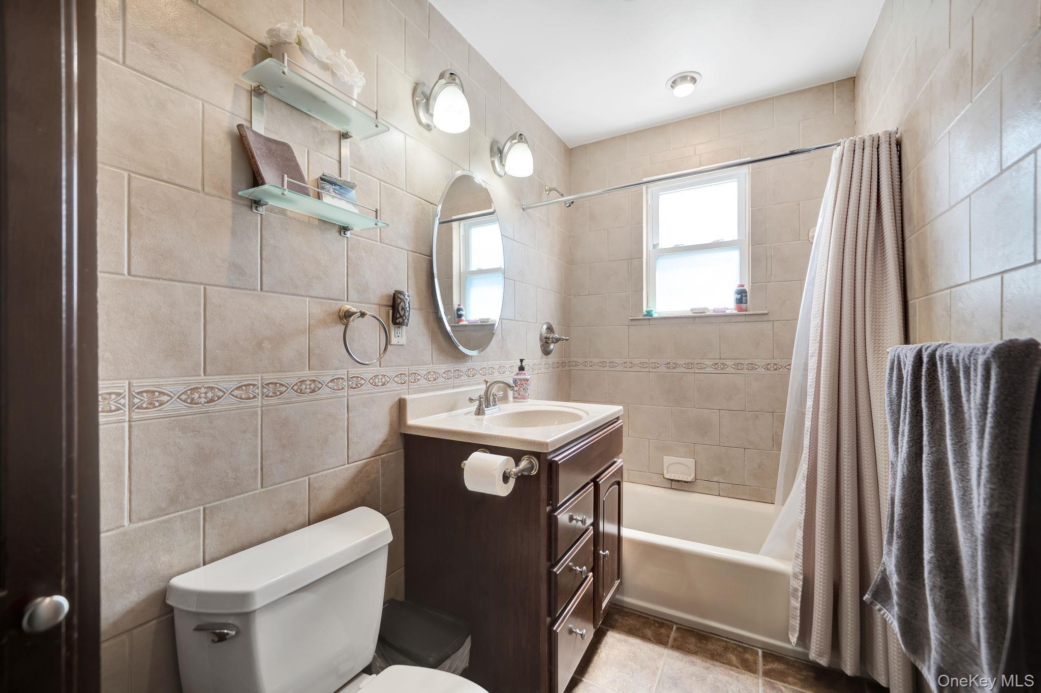 Single Family 86th Avenue Queens, NY 11001, MLS-1059287-13