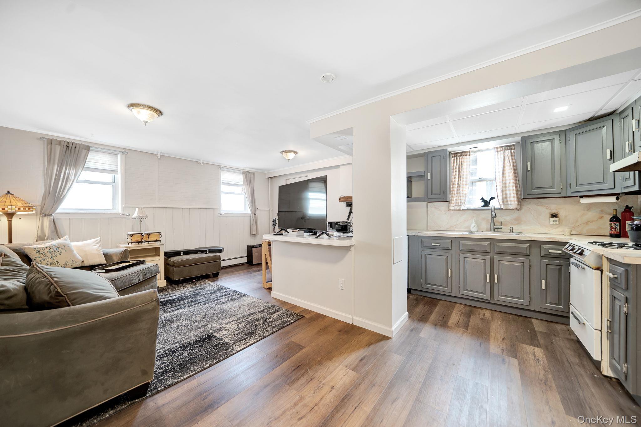 Single Family 86th Avenue Queens, NY 11001, MLS-1059287-20