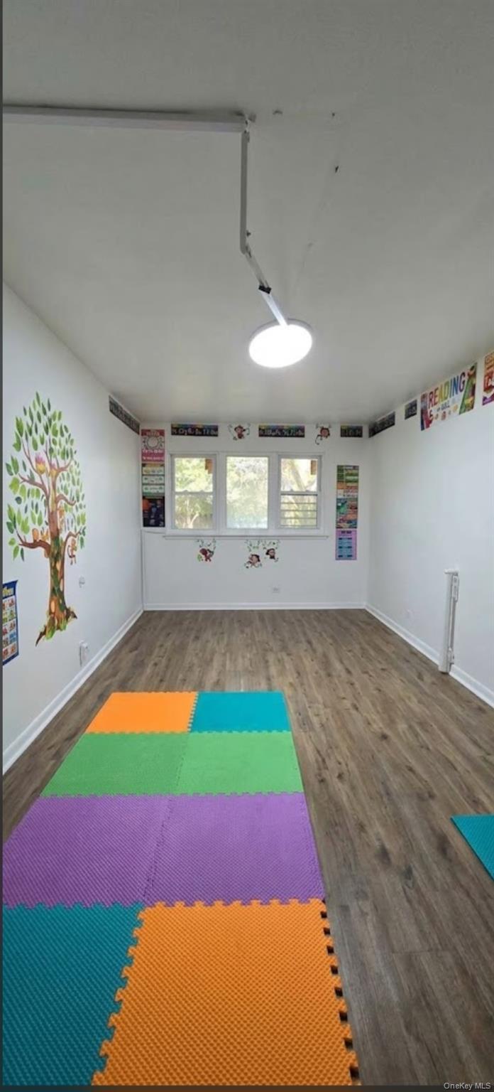Single Family E 216th Street Bronx, NY 10467, MLS-1059303-14