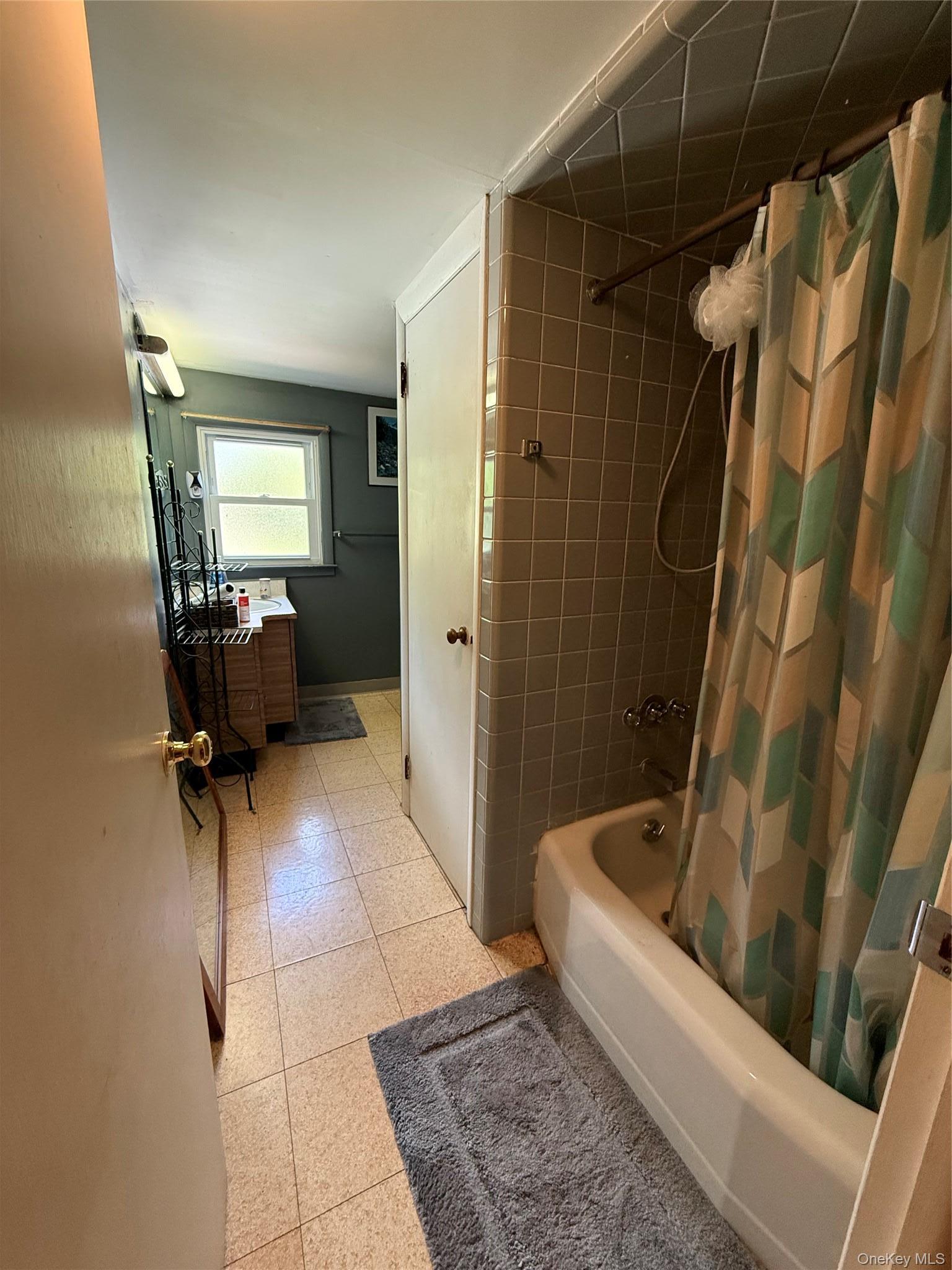 Single Family College Avenue  Dutchess County, NY 12603, MLS-1059316-10