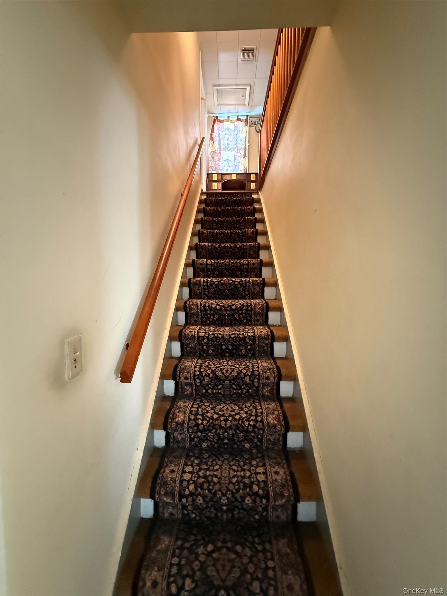 Single Family College Avenue  Dutchess County, NY 12603, MLS-1059316-7