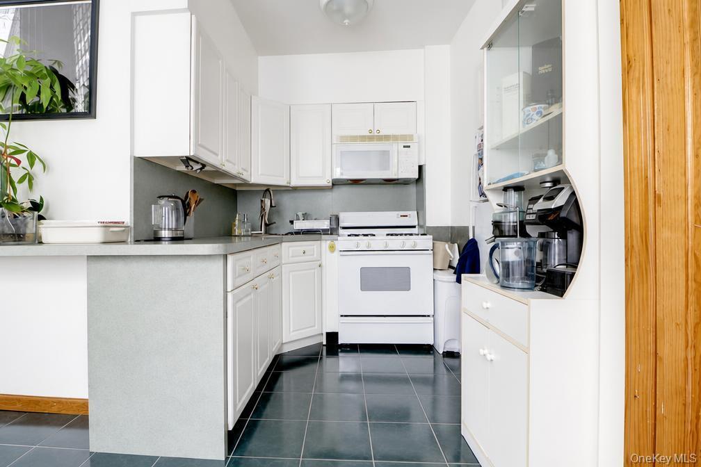 Single Family 62nd Road  Queens, NY 11379, MLS-1059332-21