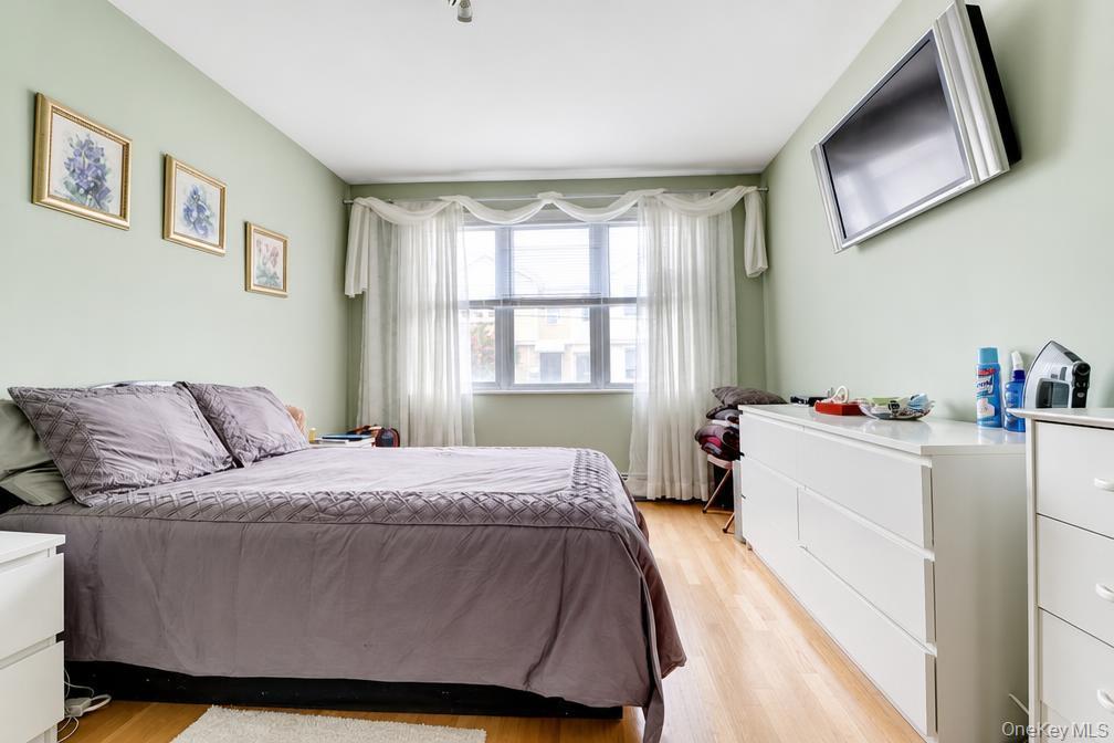 Single Family 62nd Road  Queens, NY 11379, MLS-1059332-6