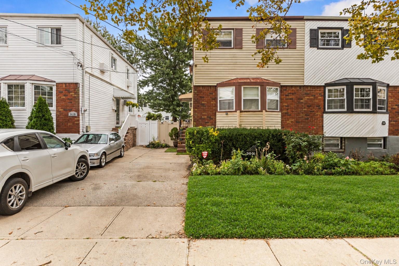Single Family 148th Road  Queens, NY 11422, MLS-1059385-2