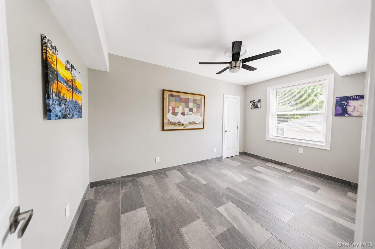 Single Family Amboy Road Staten Island, NY 10312, MLS-1059393-23
