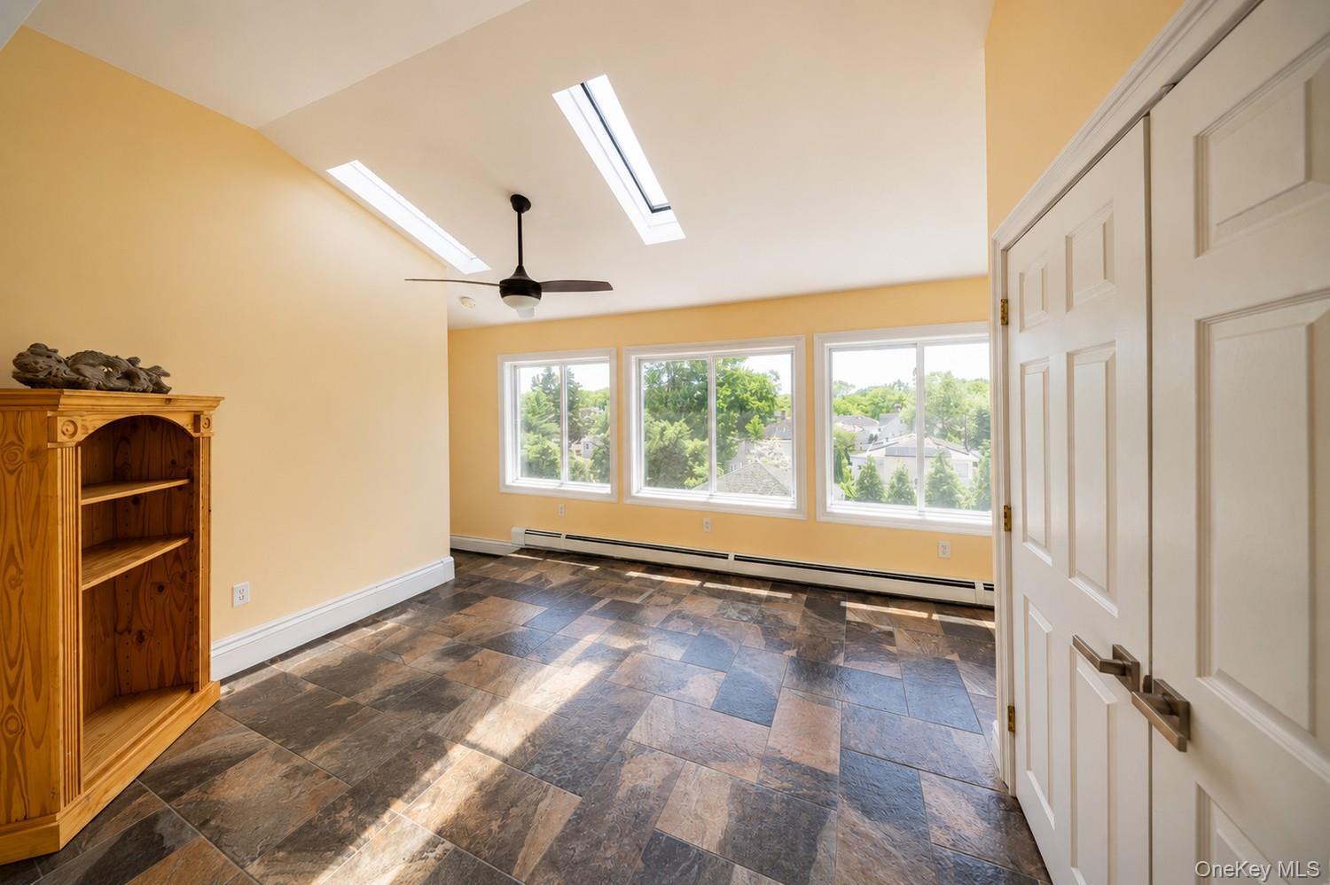 Single Family Amboy Road Staten Island, NY 10312, MLS-1059393-31