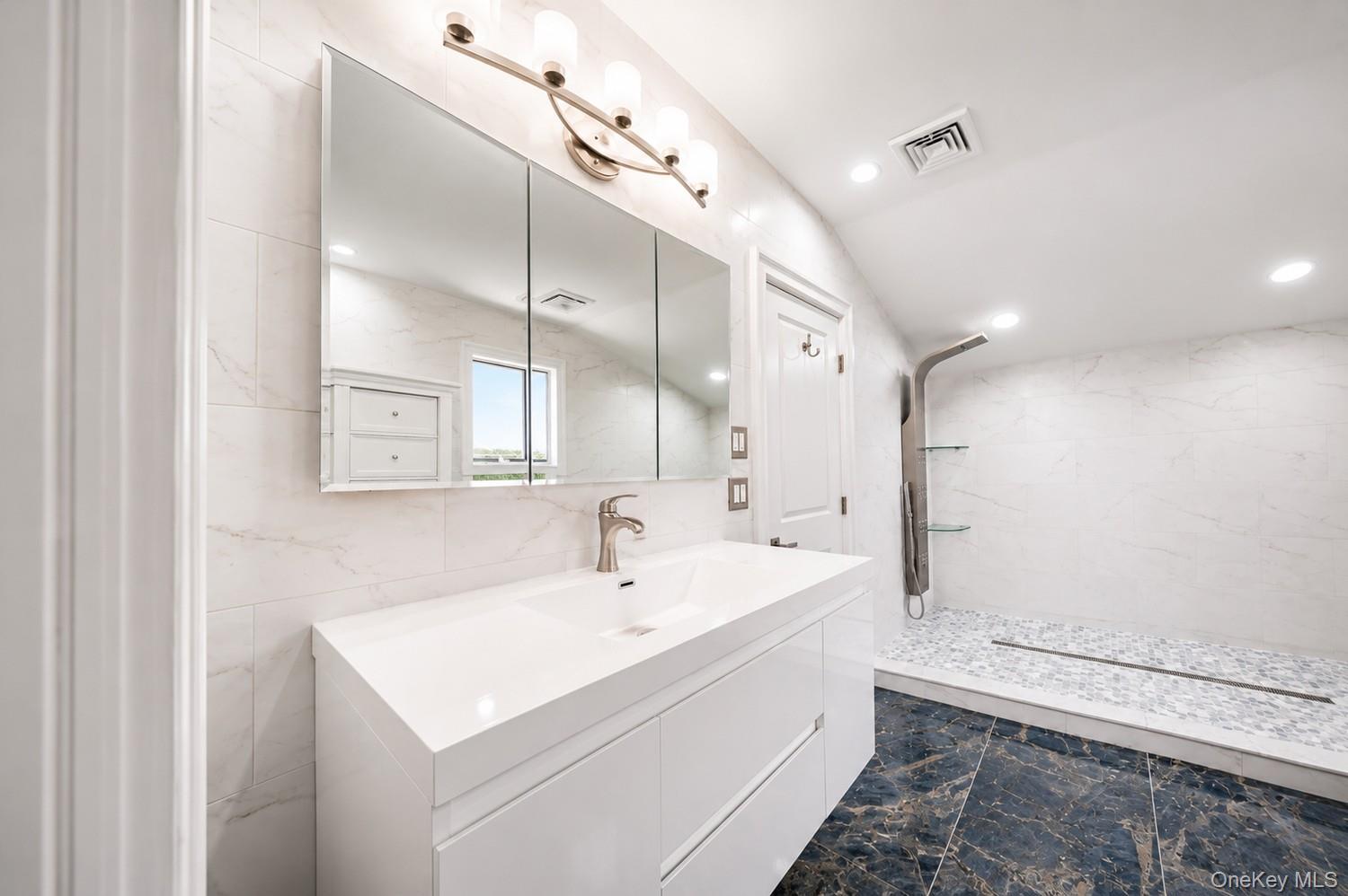 Single Family Amboy Road Staten Island, NY 10312, MLS-1059393-44