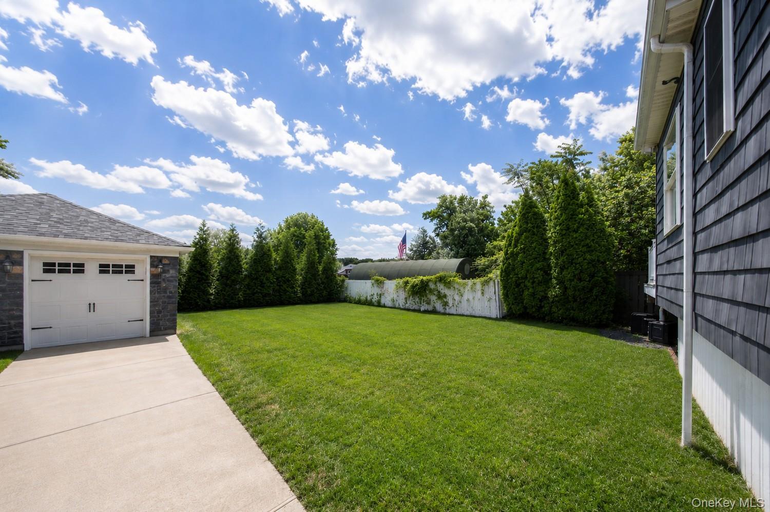Single Family Amboy Road  Staten Island, NY 10312, MLS-1059393-50