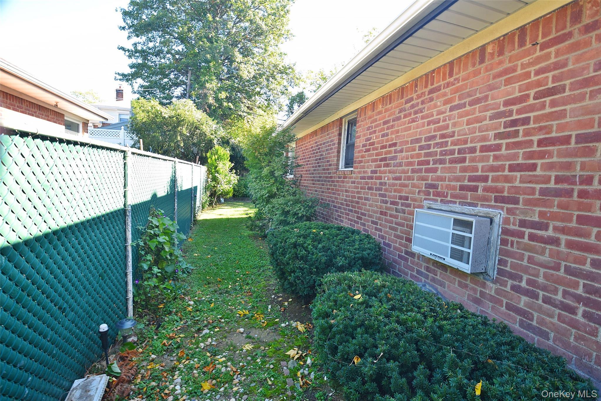 Single Family 228th Street Queens, NY 11364, MLS-1059405-24