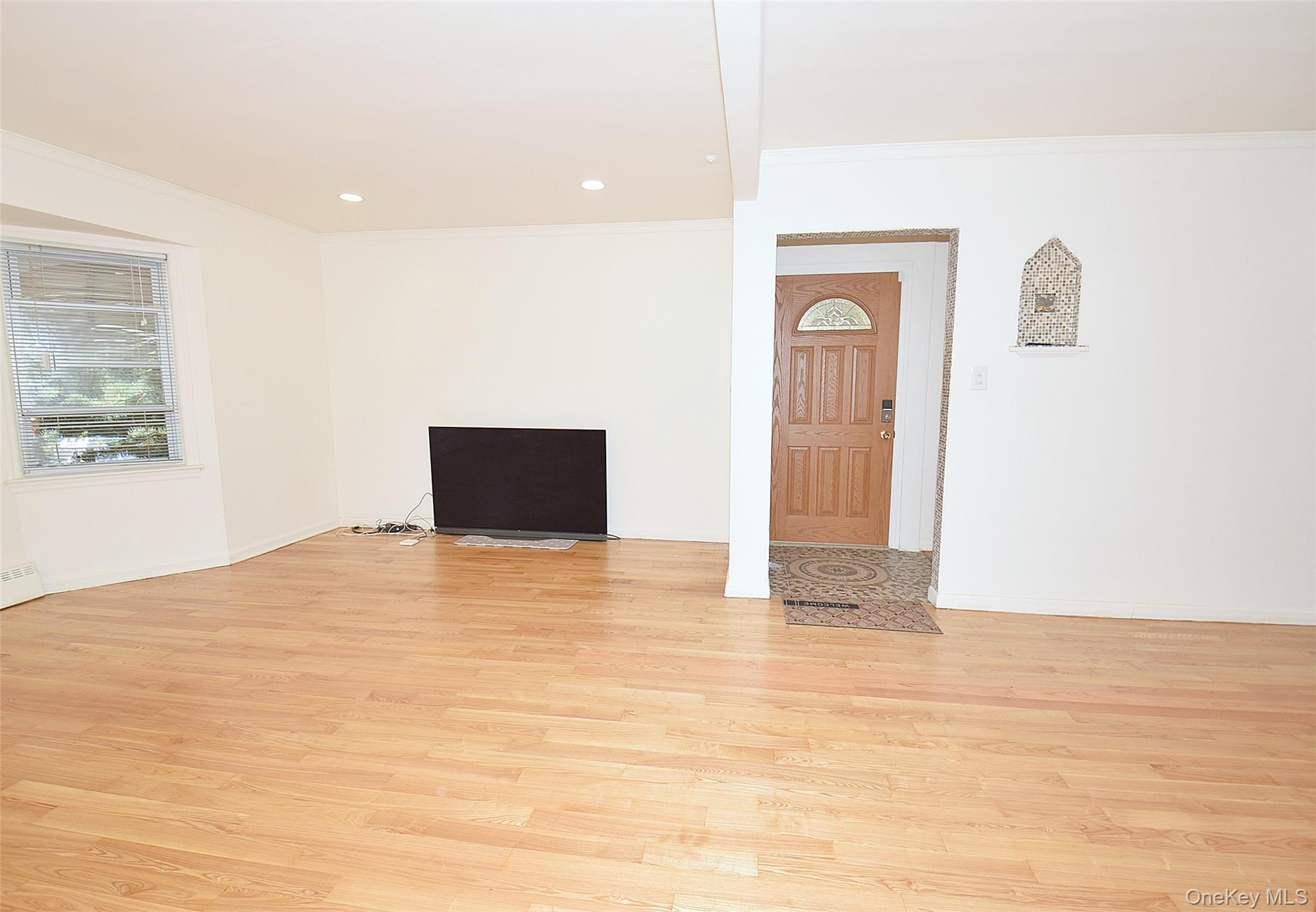 Single Family 228th Street Queens, NY 11364, MLS-1059405-6