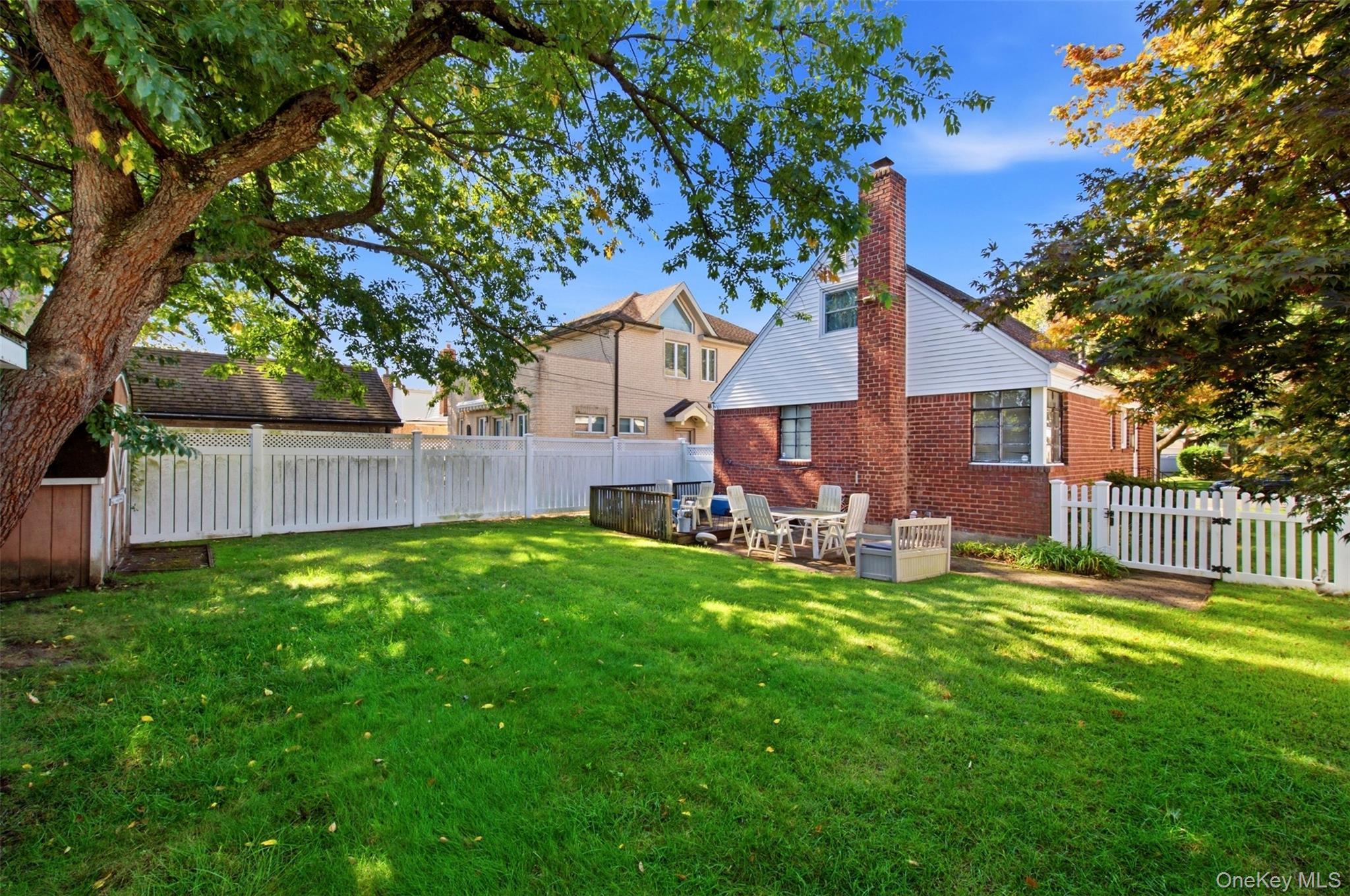 Single Family 259th Street Queens, NY 11004, MLS-1059547-13
