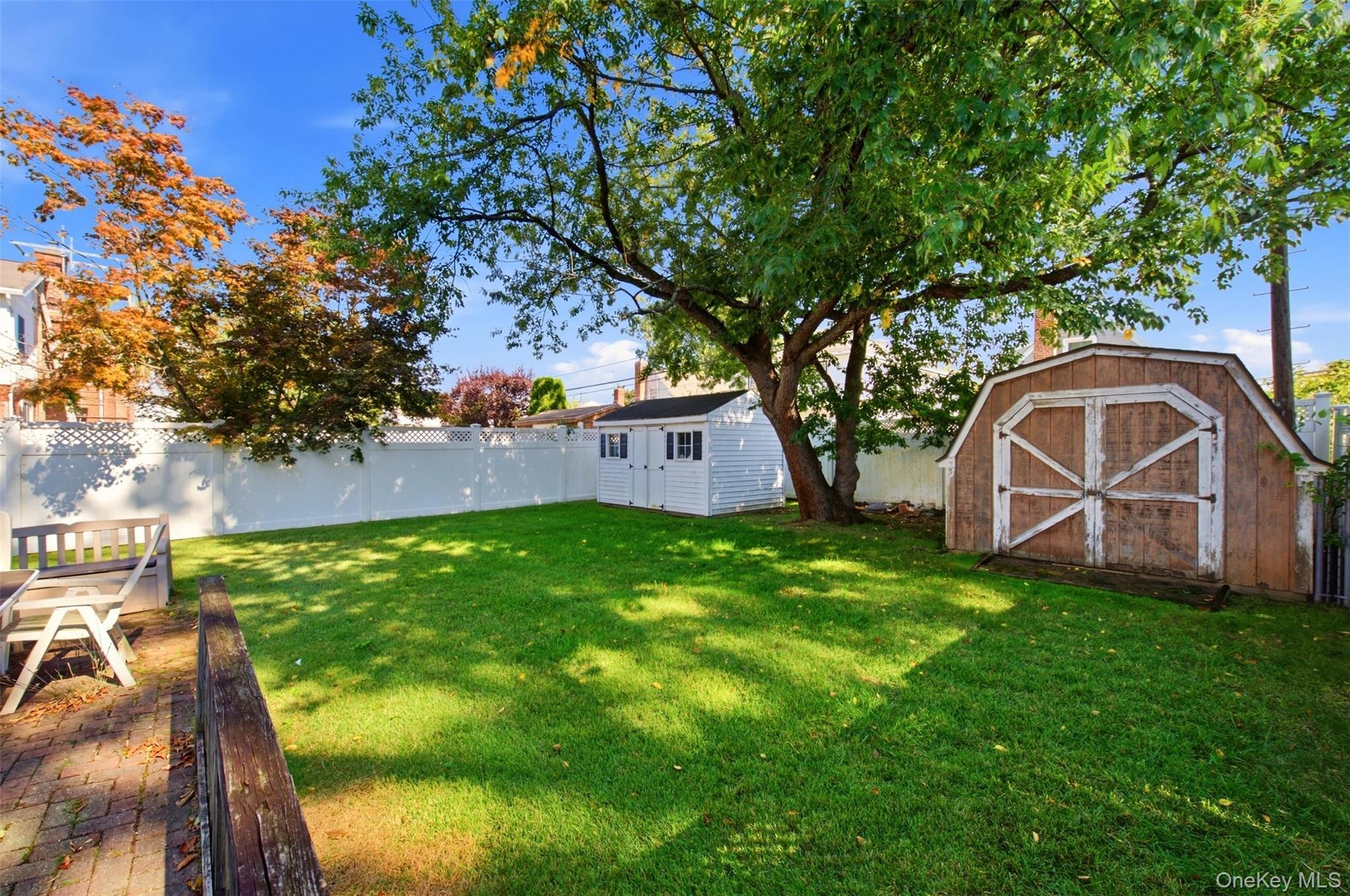 Single Family 259th Street Queens, NY 11004, MLS-1059547-15