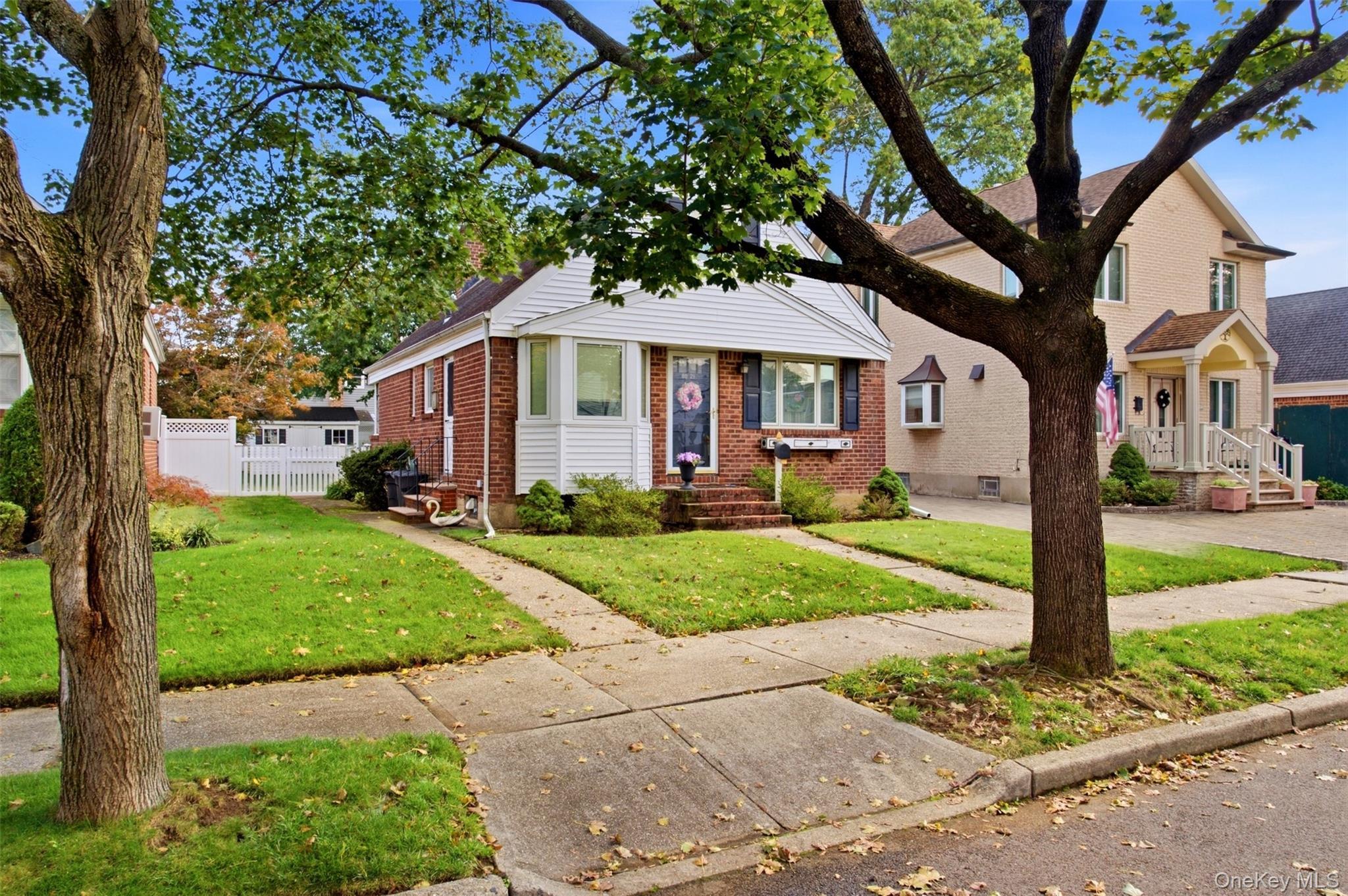 Single Family 259th Street Queens, NY 11004, MLS-1059547-2