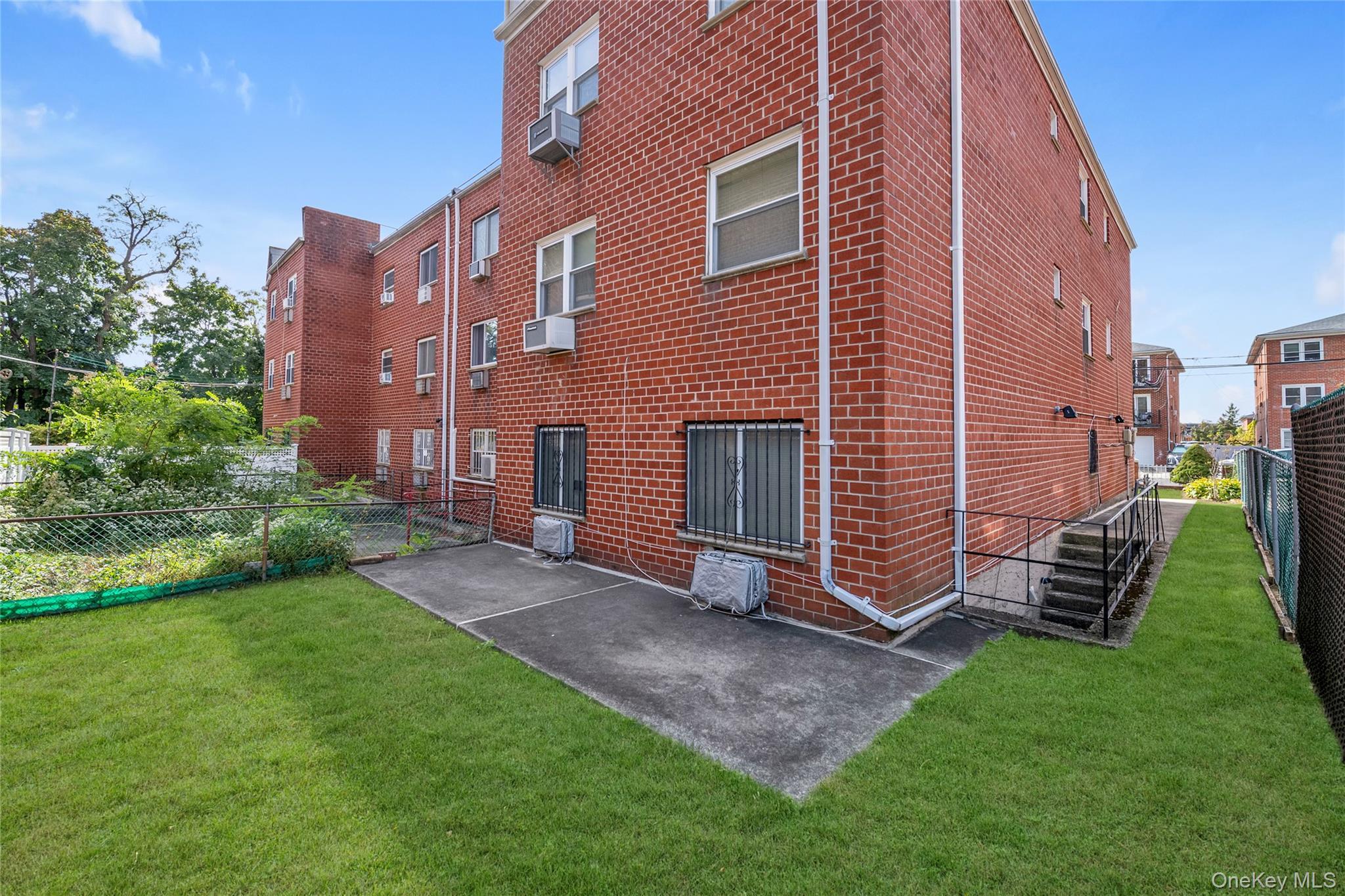 Single Family 166th Street  Queens, NY 11358, MLS-1059616-26