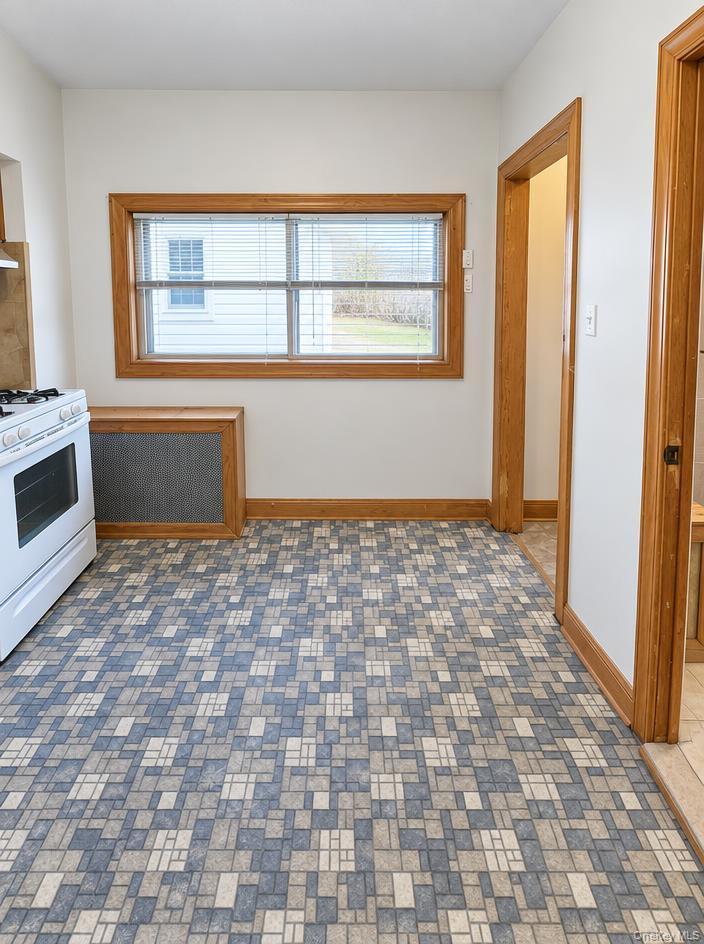 Single Family Whitelaw Street Queens, NY 11417, MLS-1059620-11