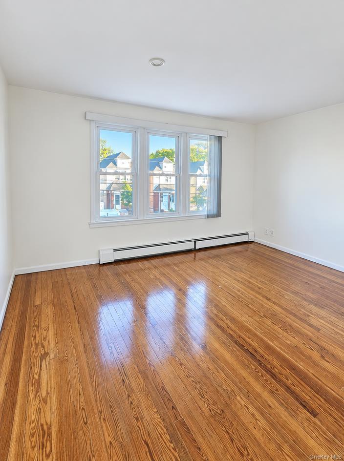 Single Family Whitelaw Street Queens, NY 11417, MLS-1059620-14