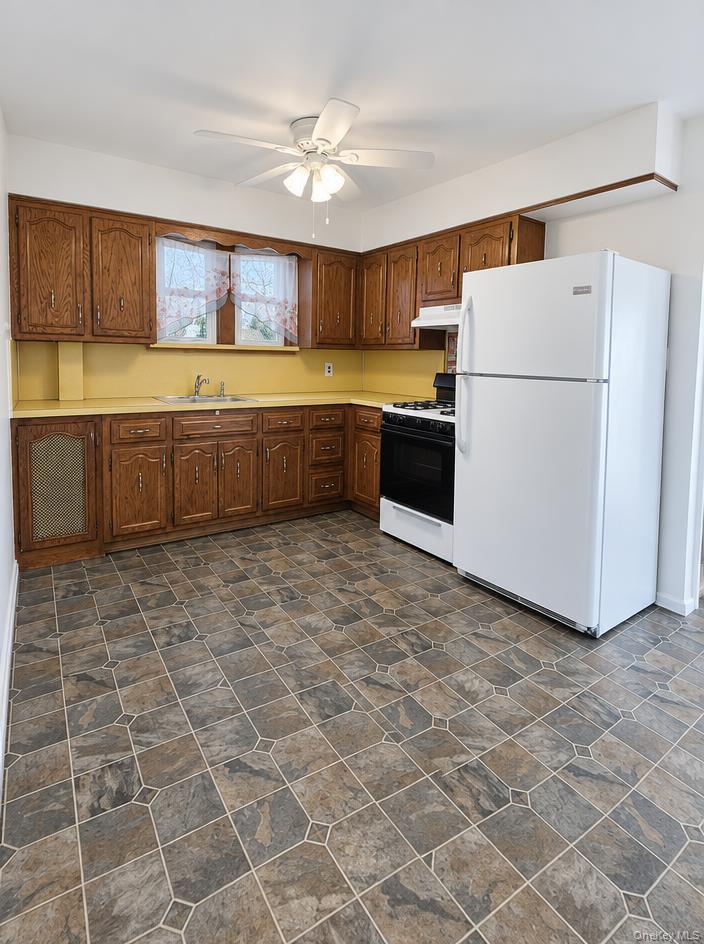 Single Family Whitelaw Street Queens, NY 11417, MLS-1059620-18